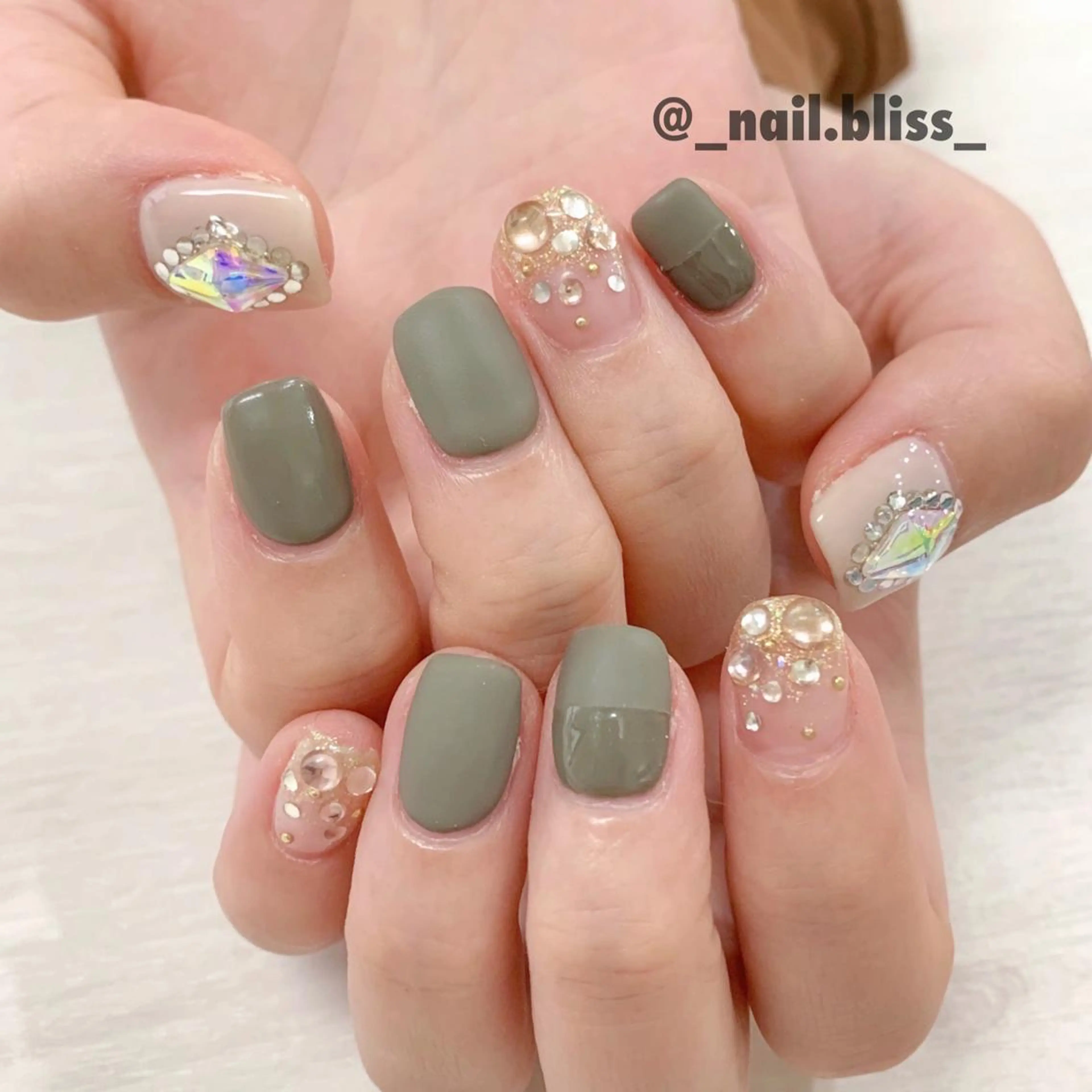 ネイル マットネイル ハンドネイル NAIL BLISSのネイルデザイン