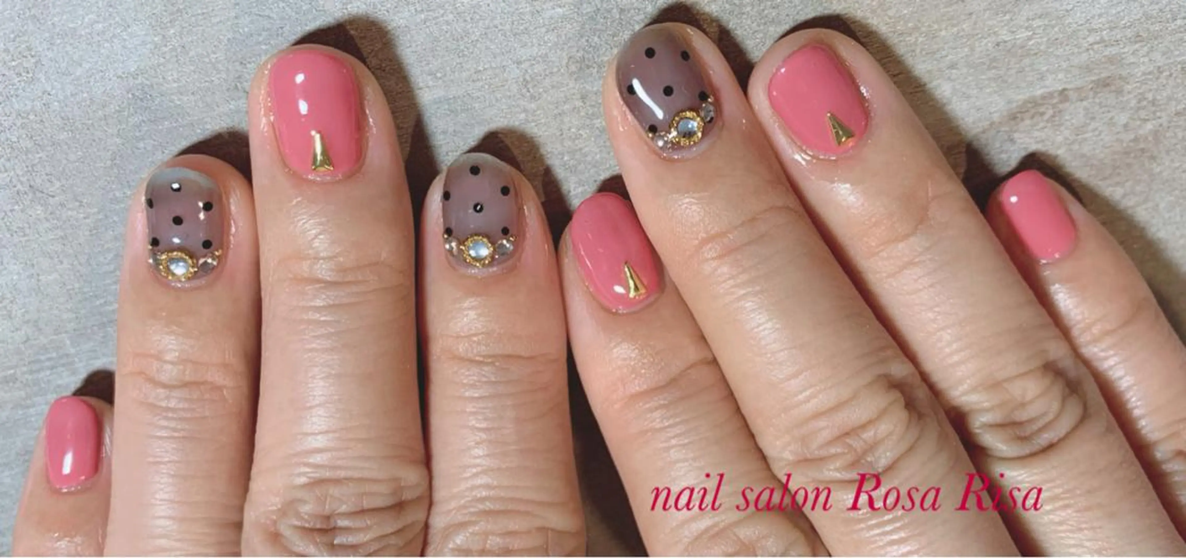 ショート ネイル ピンク ネイルスタジオ シェイクユアハンズのネイルデザイン