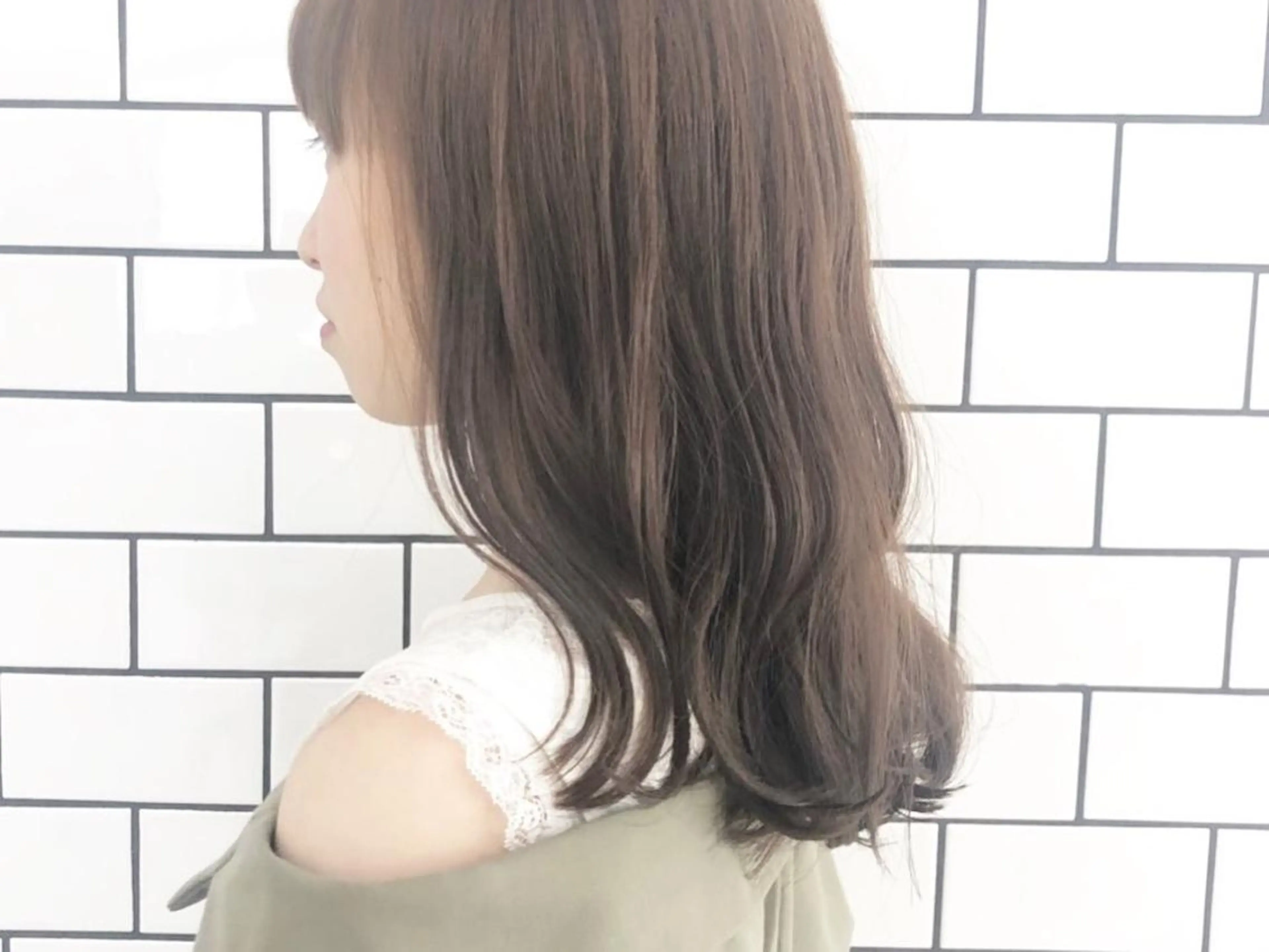 ミディアム カラー パーマ ヘアアレンジ ネイル マツエク・マツパ 川野 彩海のヘアスタイル