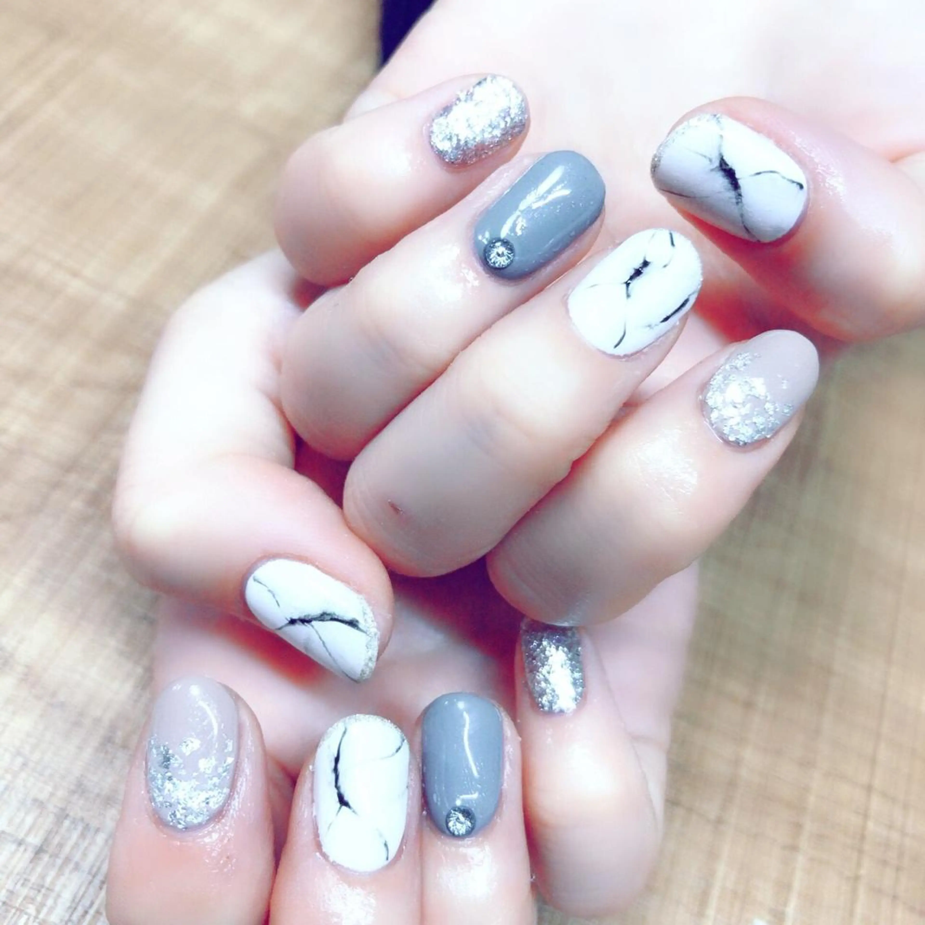 ショート ネイル 安藤 Charlotteのネイルデザイン