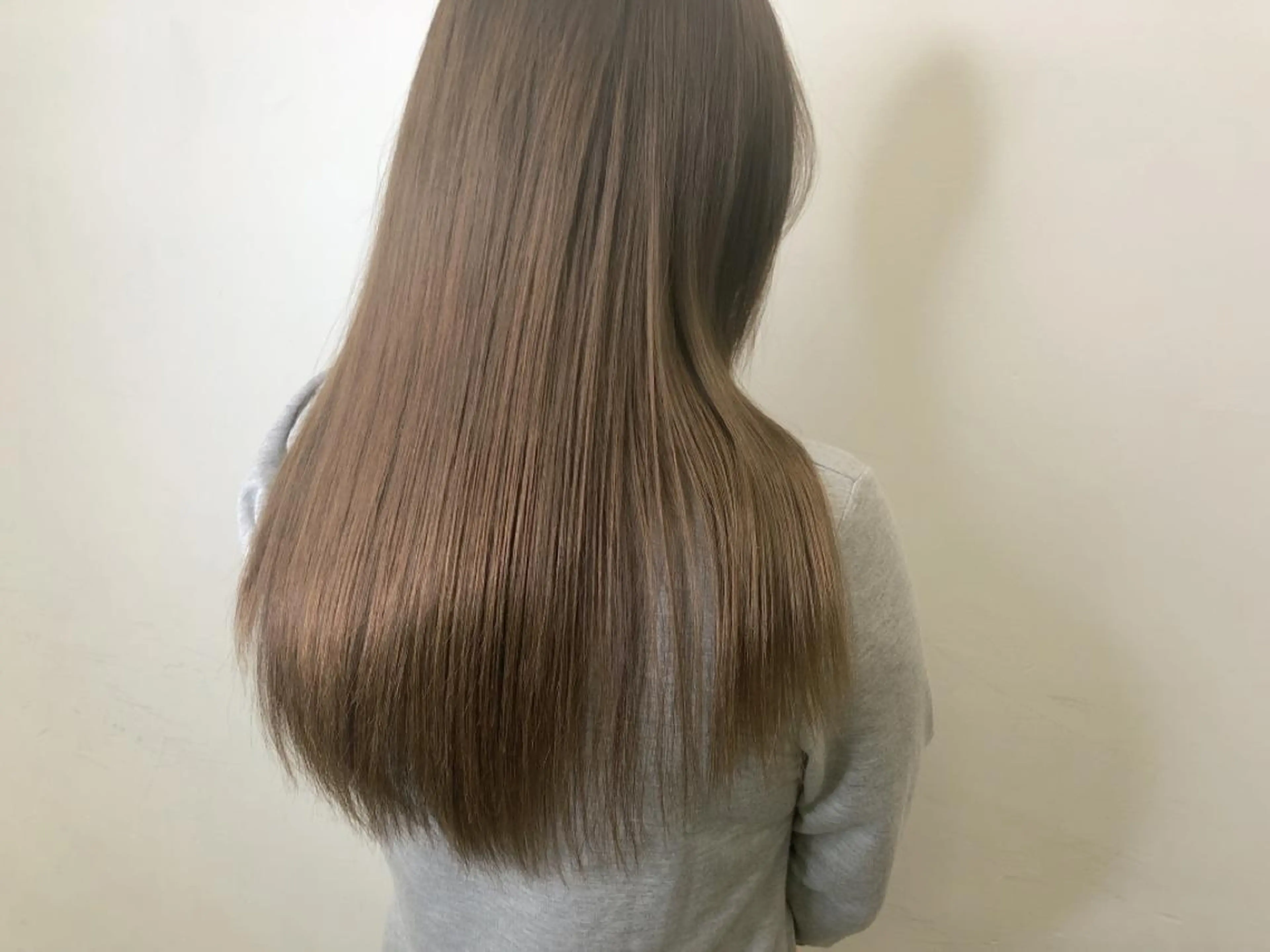 ロング カラー cope'u  emu所属・cope'u moneのヘアスタイル