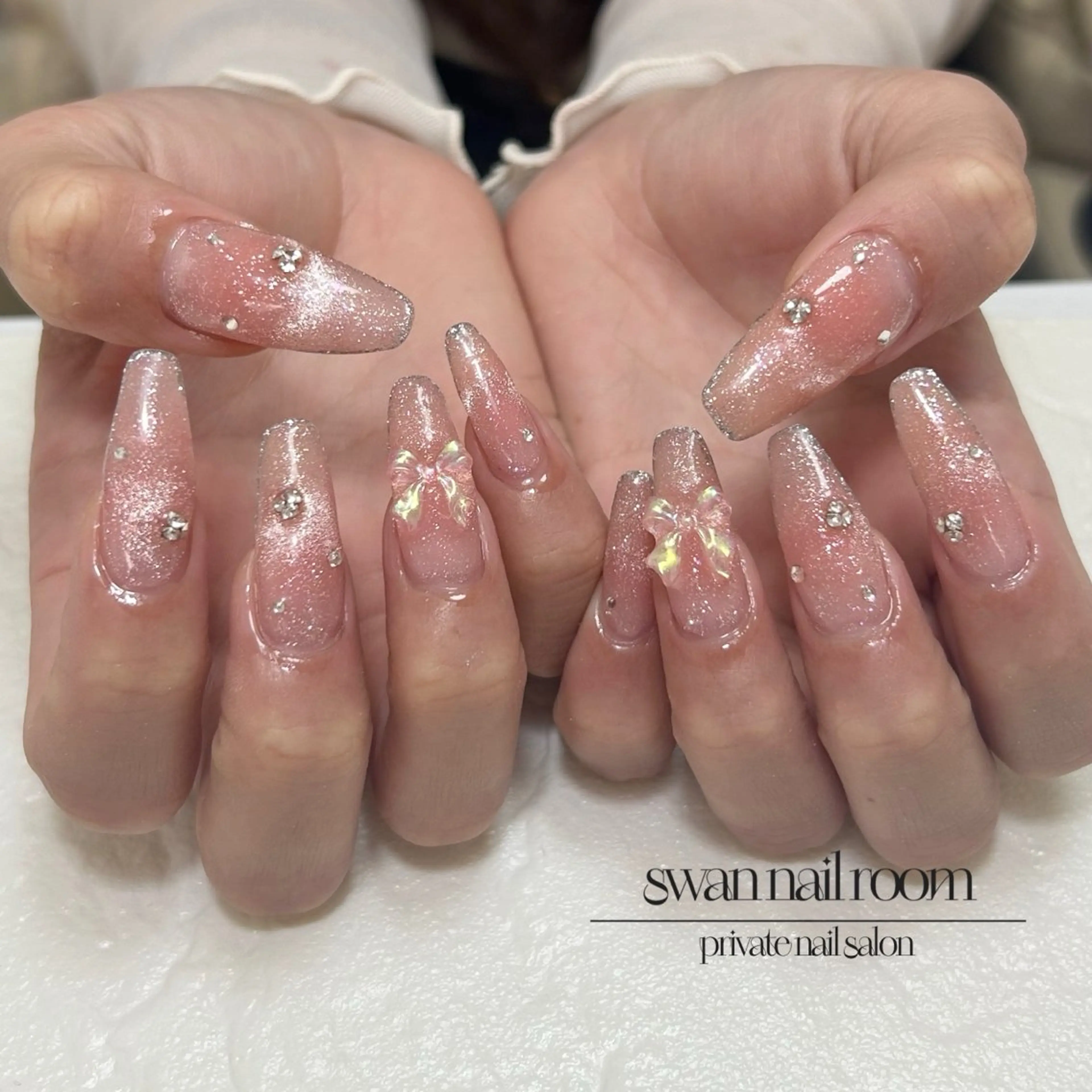 ネイル マグネットネイル swan  nail room所属・swan nail roomのネイルデザイン