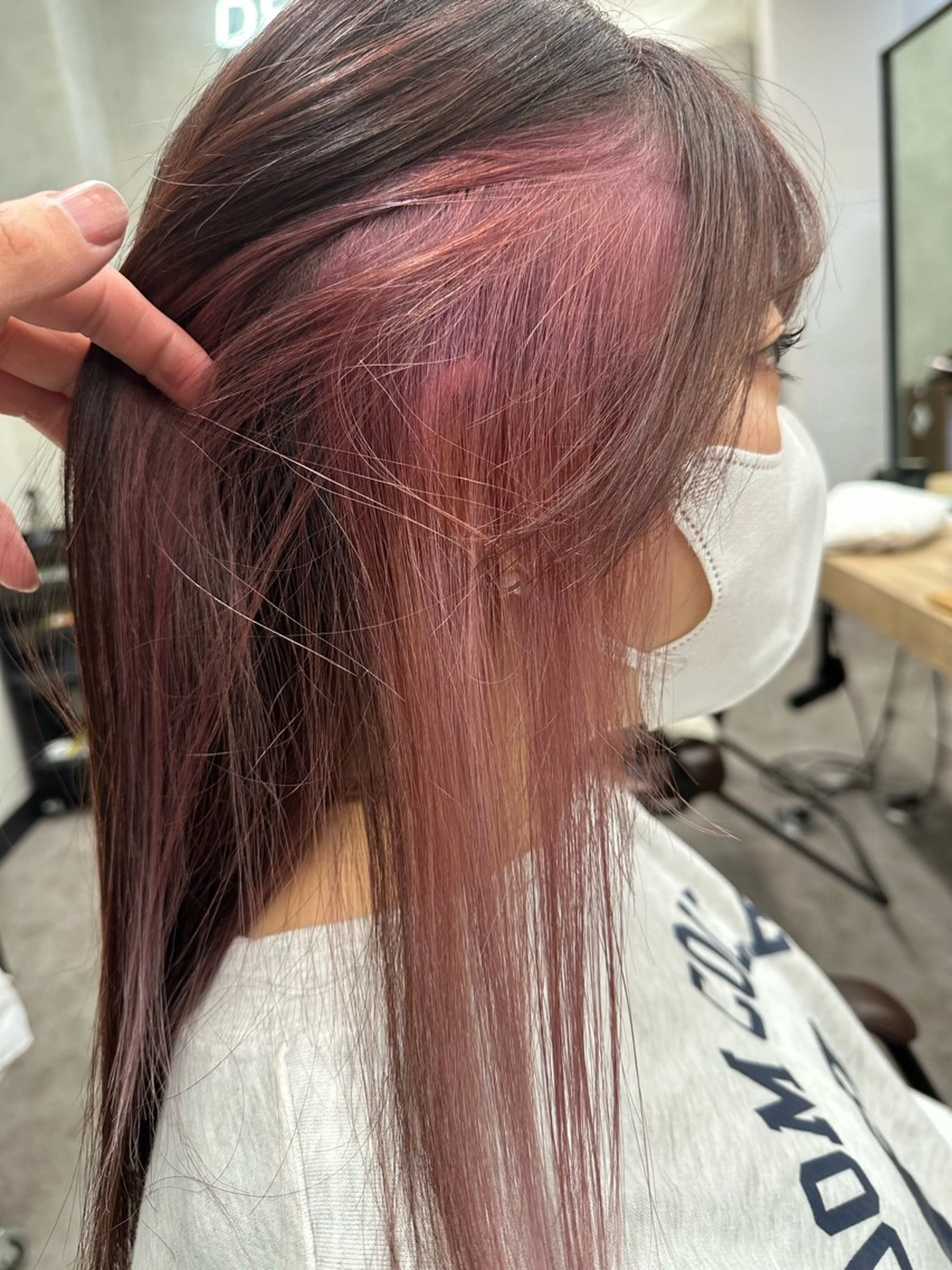 セミロング カラー ベージュカラー ブリーチ ピンクカラー ピンクベージュ ヘアカラー トリートメント yu-kiハイトーン /ブリーチ無しカラーのヘアスタイル