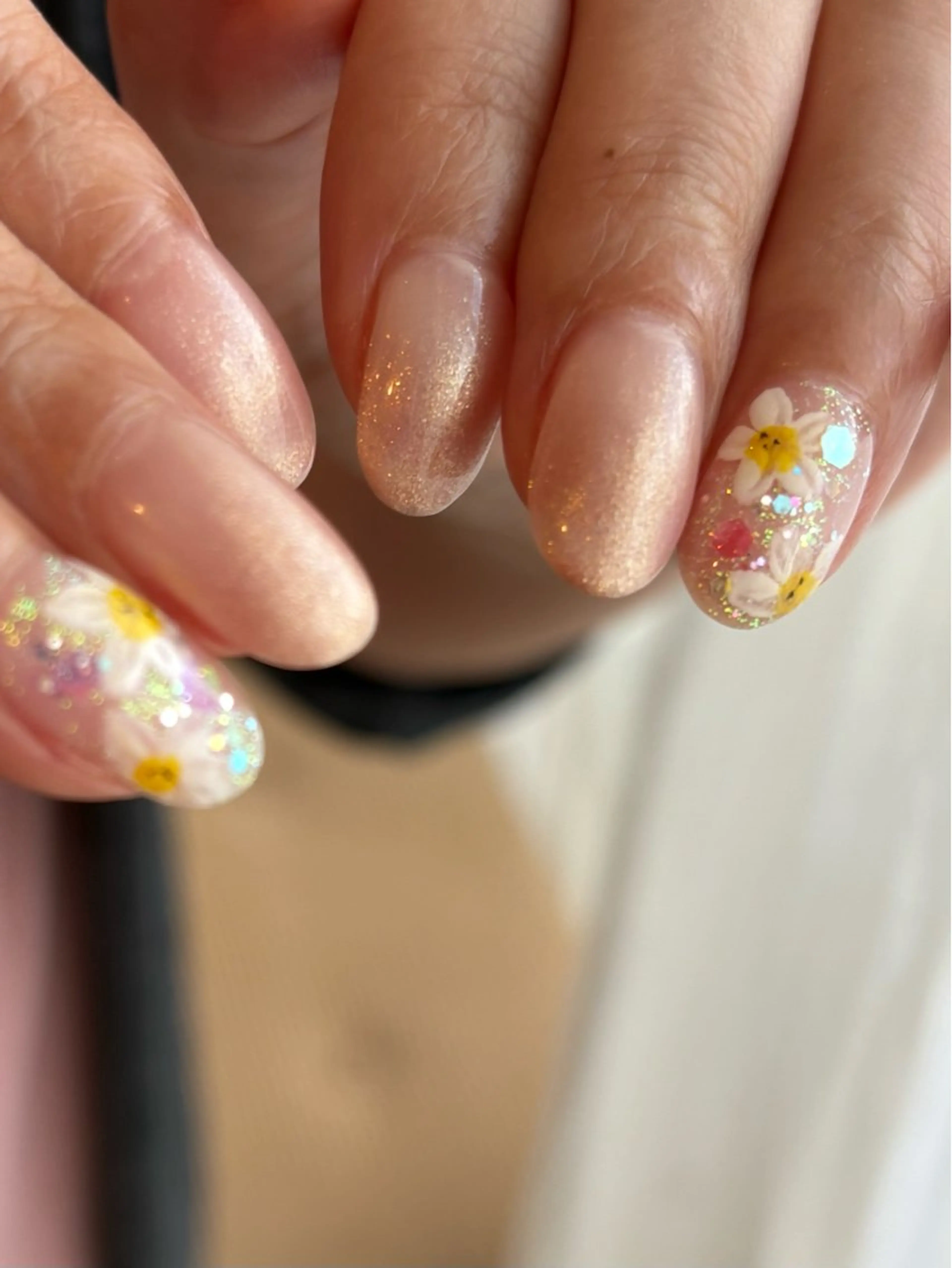 ネイル ハンドネイル FIORITURA Maikoのネイルデザイン