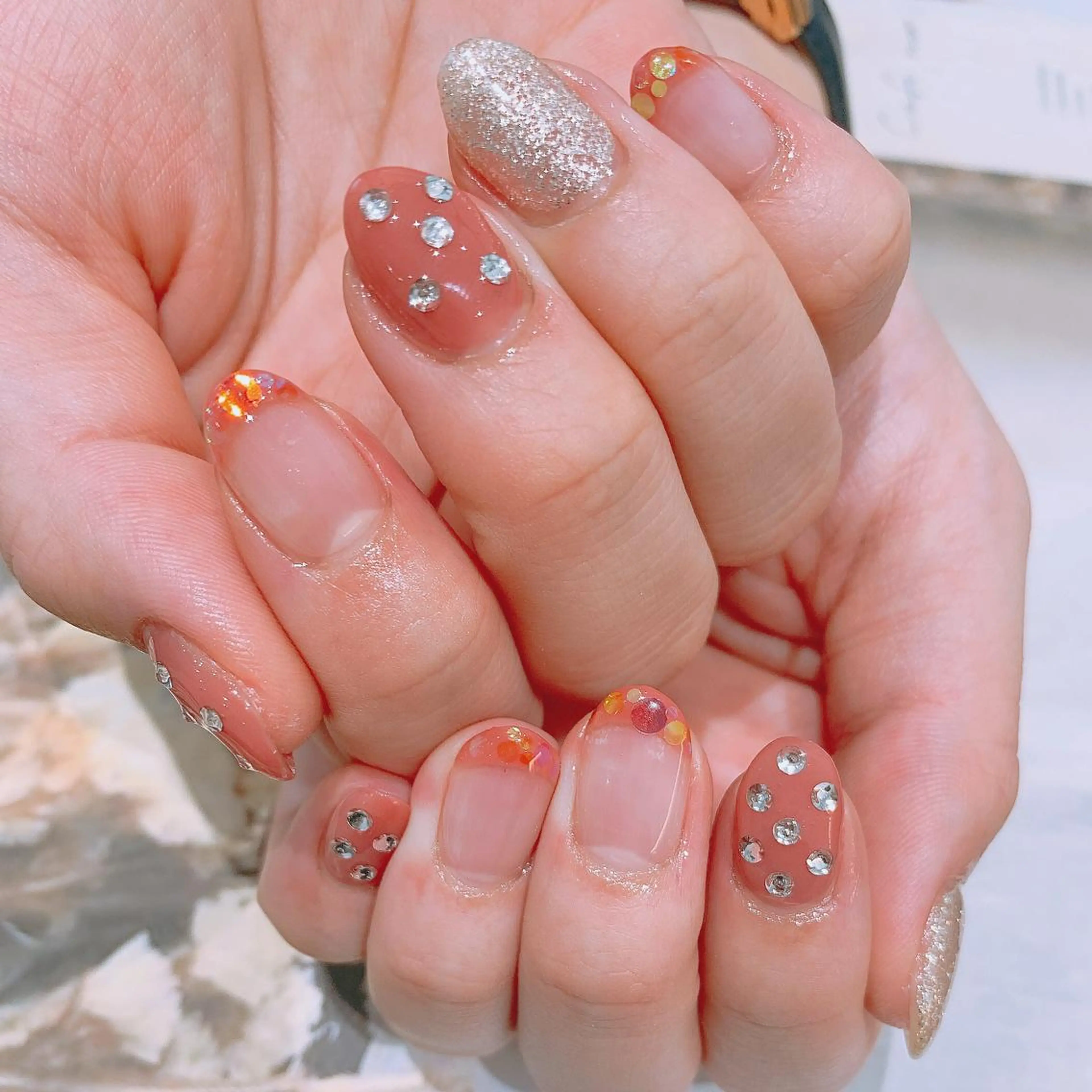 ネイル ブラウン ピンク Rena colore'のネイルデザイン