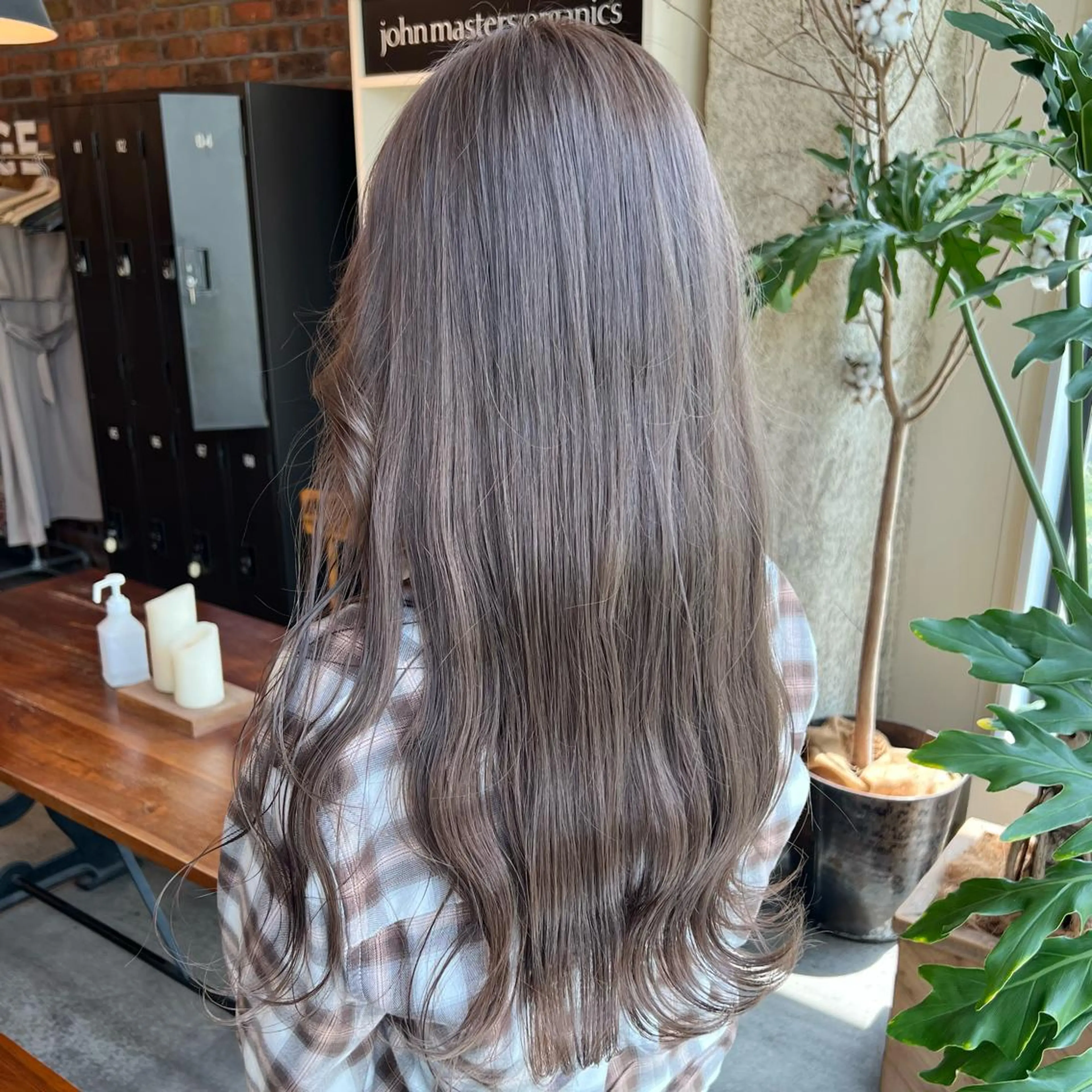 ロング カラー ベージュカラー Rino kanayama所属・Rino 金山 ／ 宮澤 萌のヘアスタイル