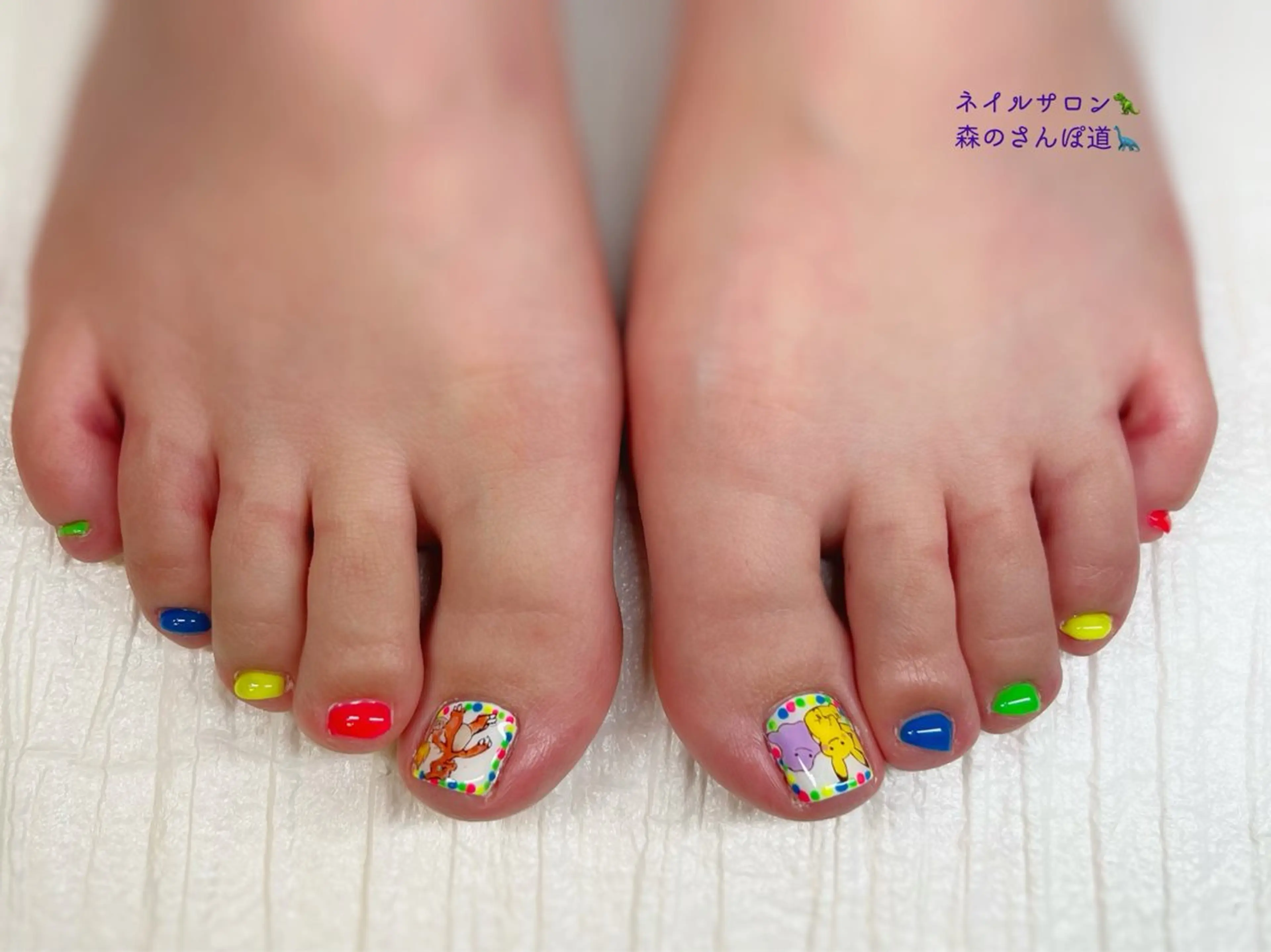 ネイル フットネイル 森のさんぽ道所属・ショートネイル 森のさんぽ道のネイルデザイン