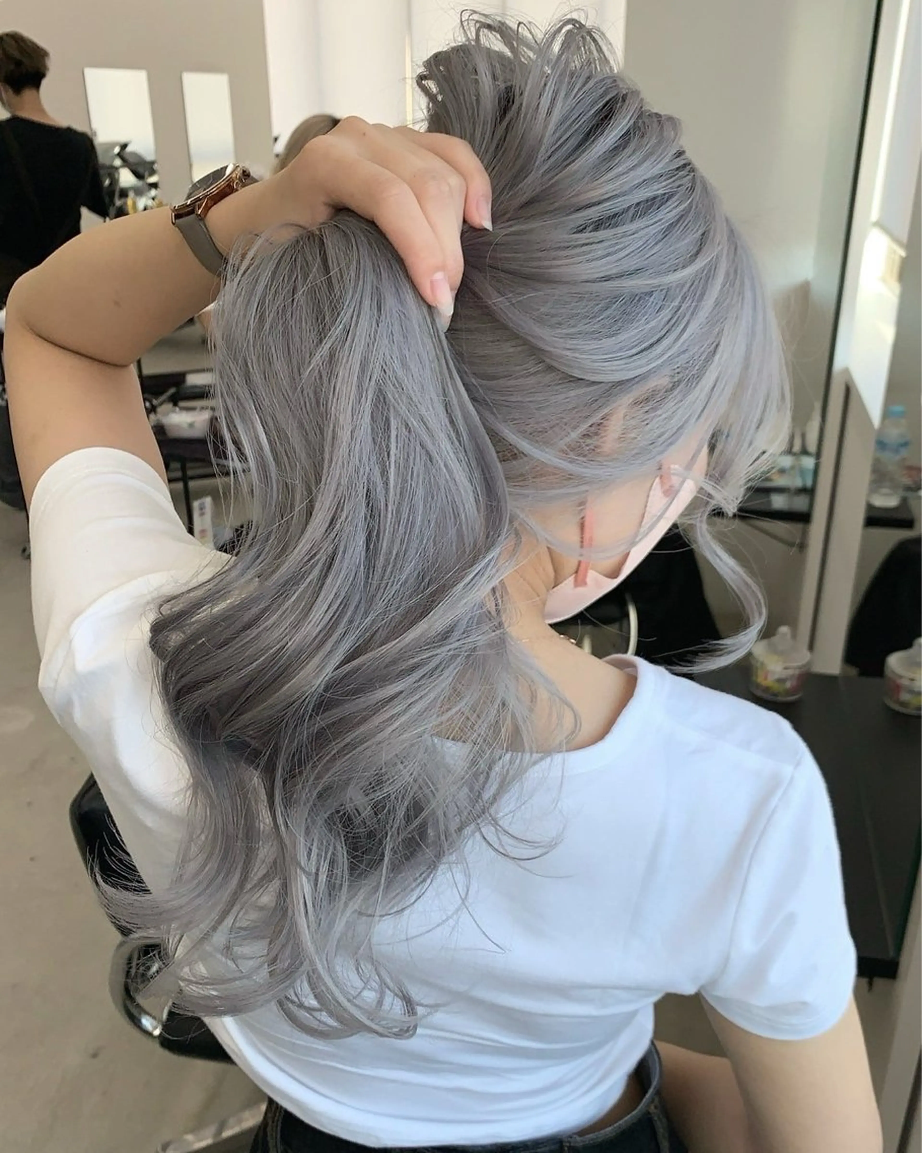 カラー ブリーチ ケアブリーチ 田中 莉香のヘアスタイル