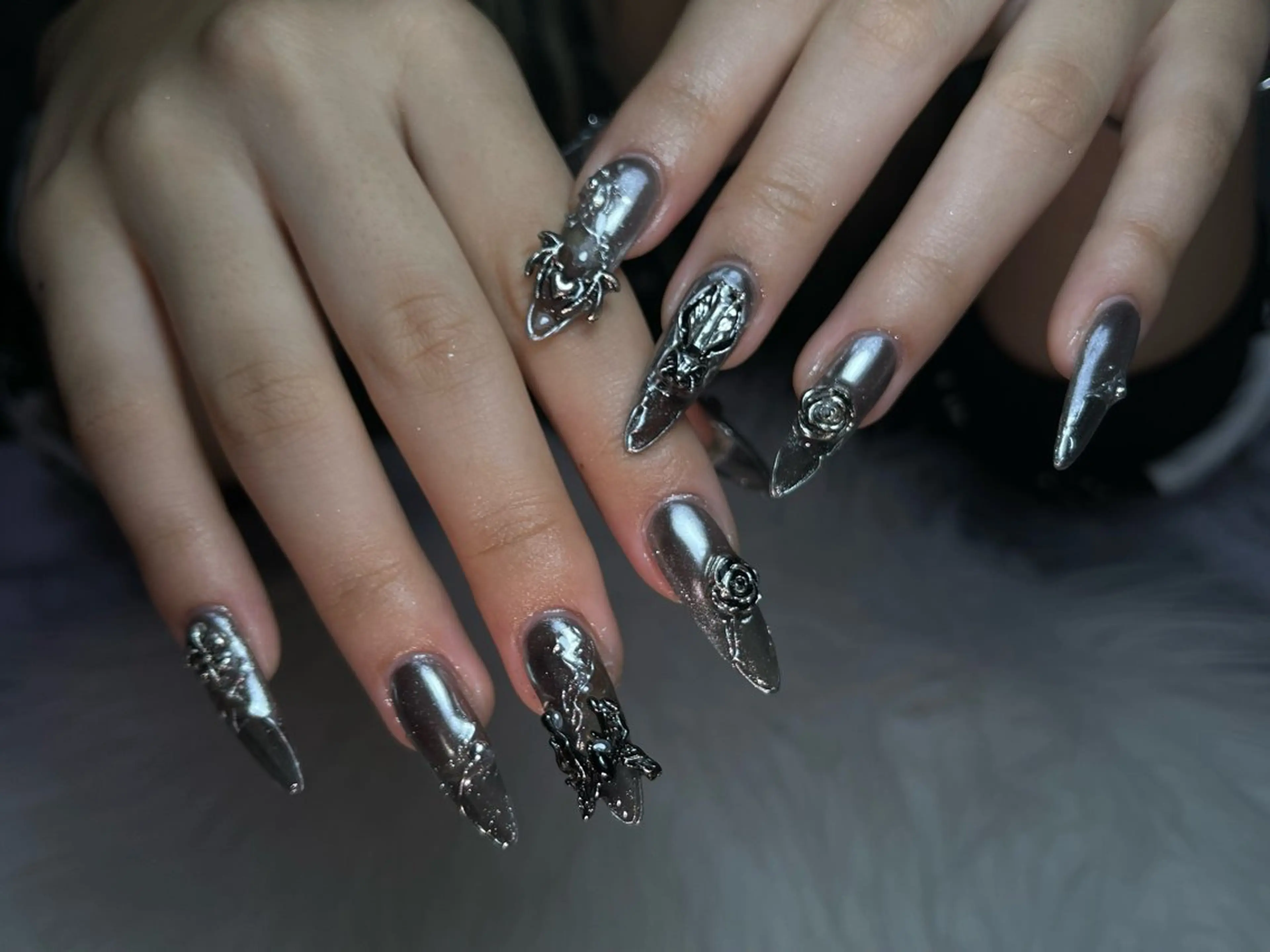 ネイル ハロウィン ミラーネイル 持ち込み ネイルチップ 高橋 ユキのネイルデザイン