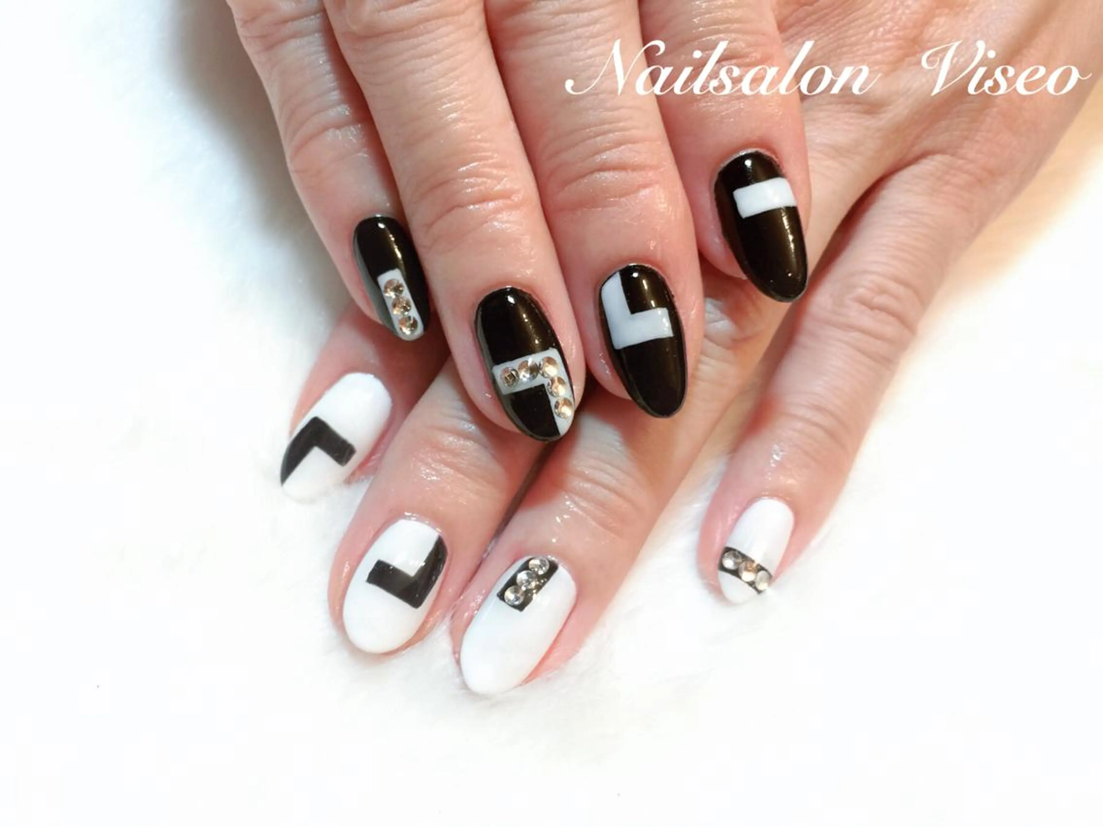 ネイル Viseo《6週間 長持ちパラジェル》のネイルデザイン