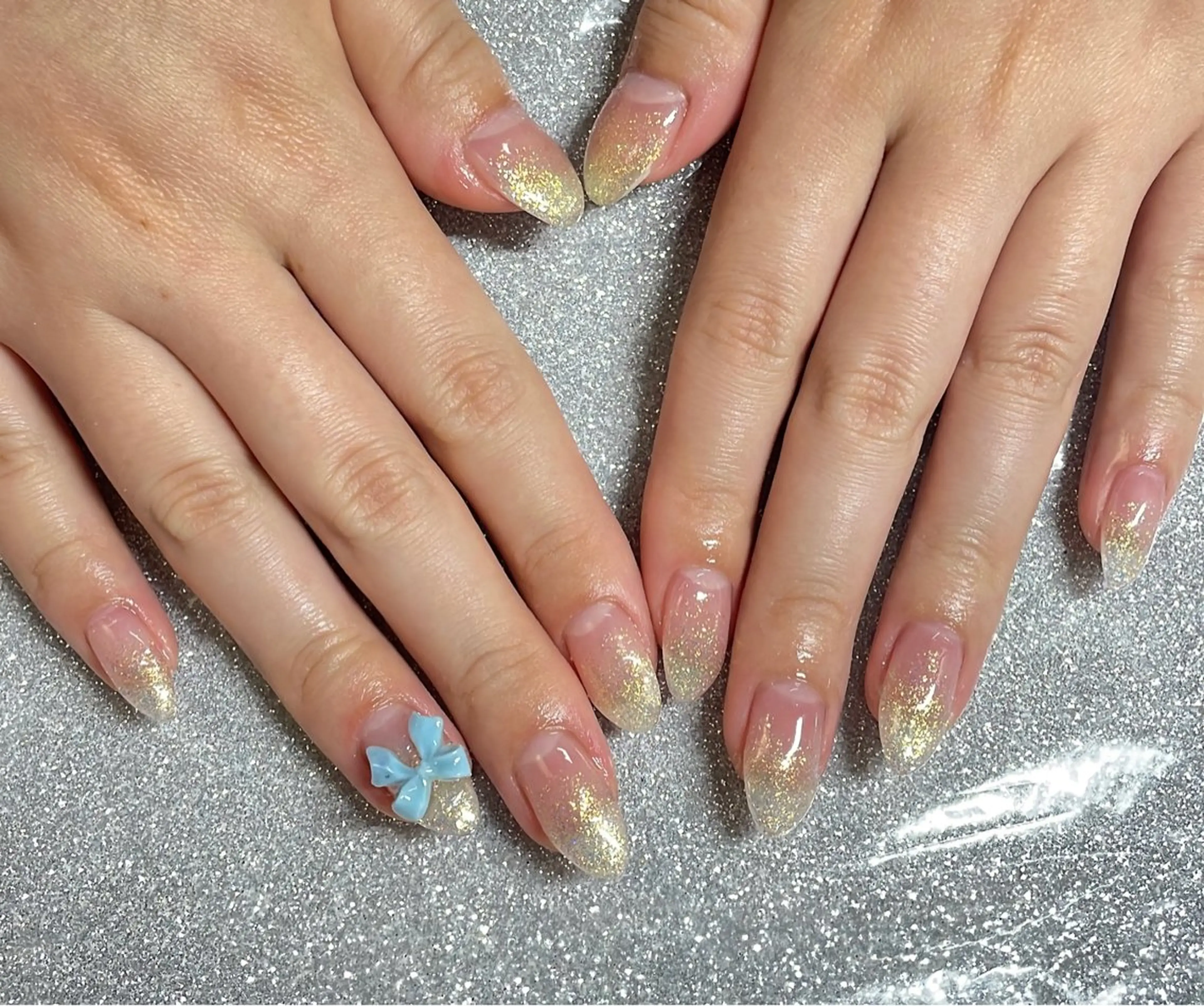 ネイル VIERU 🌈🎀💖のネイルデザイン