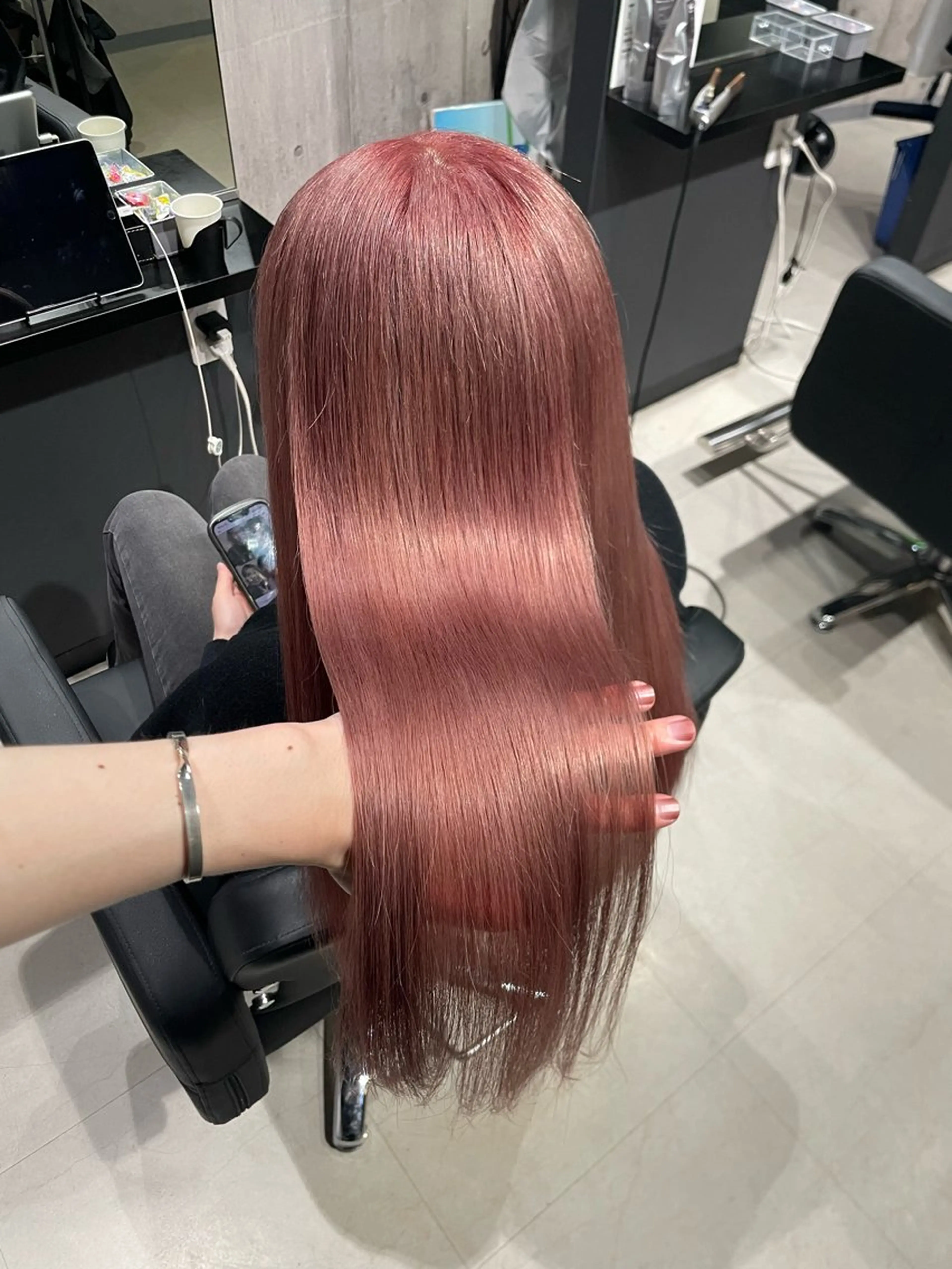 ロング カラー ベージュカラー ピンクカラー ピンクベージュ カット ヘアカラー トリートメント 髪質改善/艶カラー Hiroakiのヘアスタイル