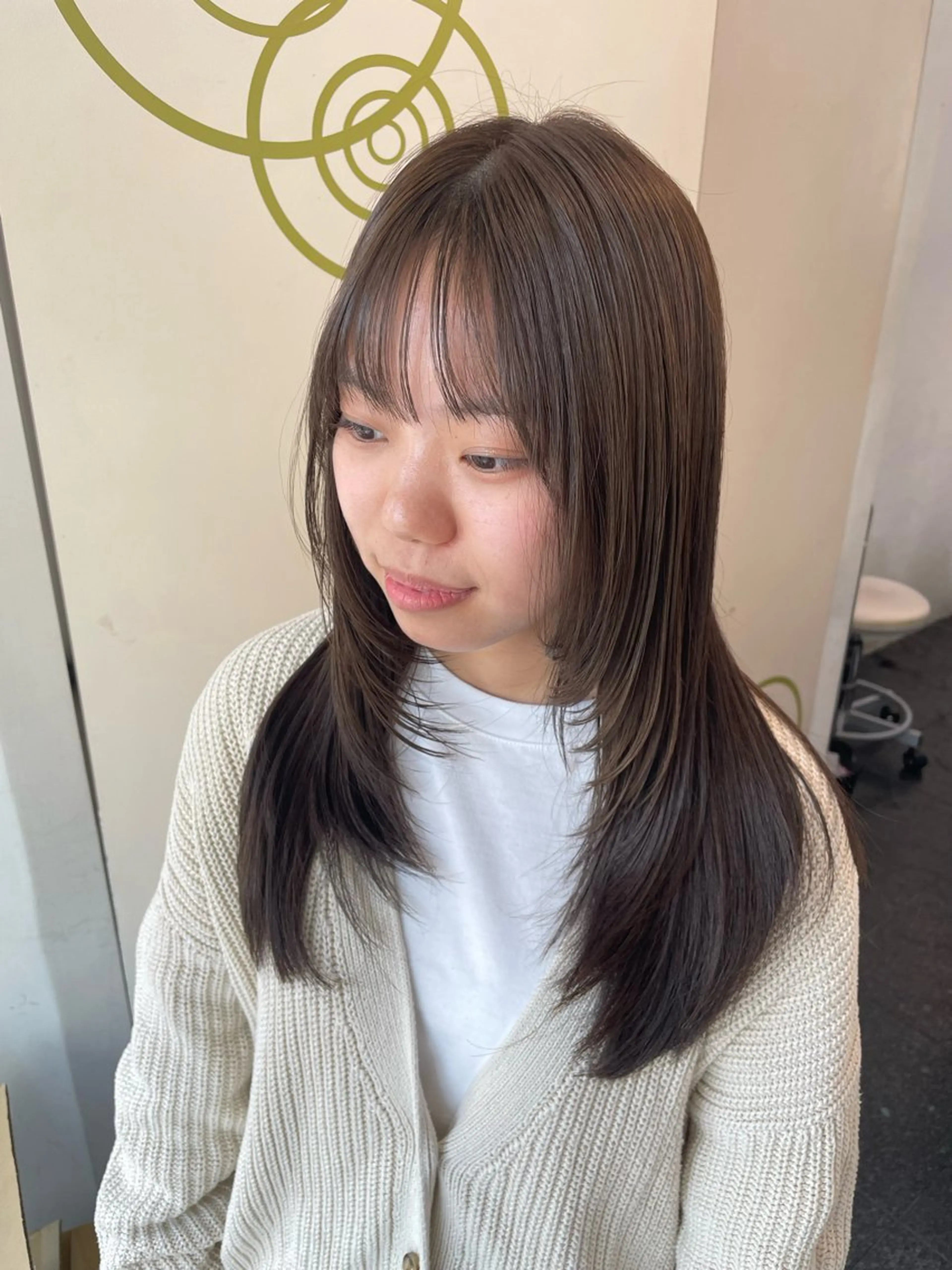 セミロング 艶髪韓国レイヤー 🇰🇷✨小清水✨のヘアスタイル