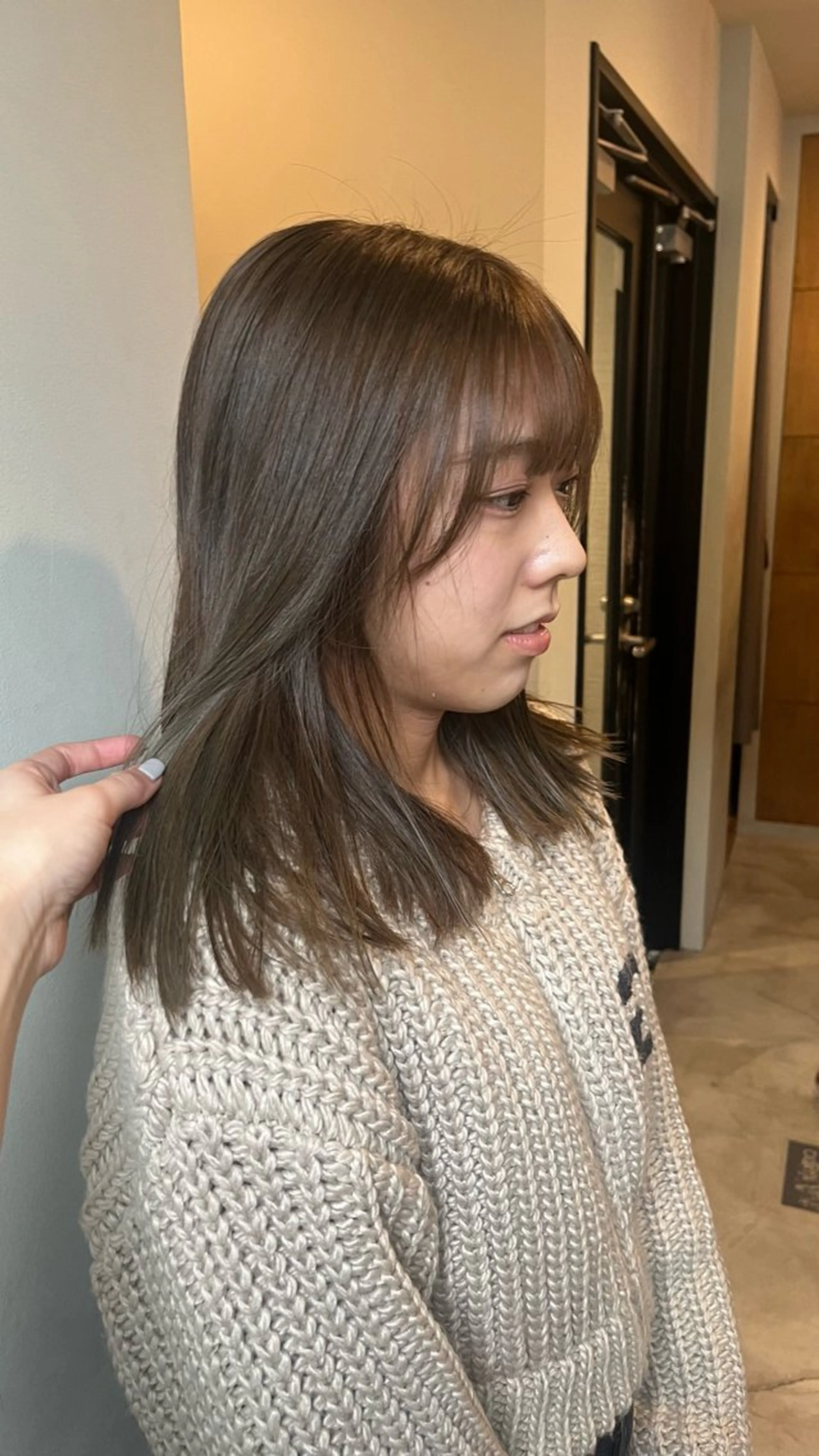 ミディアム カット ヘアカラー YUI／レイヤー カット/透明感カラーのヘアスタイル