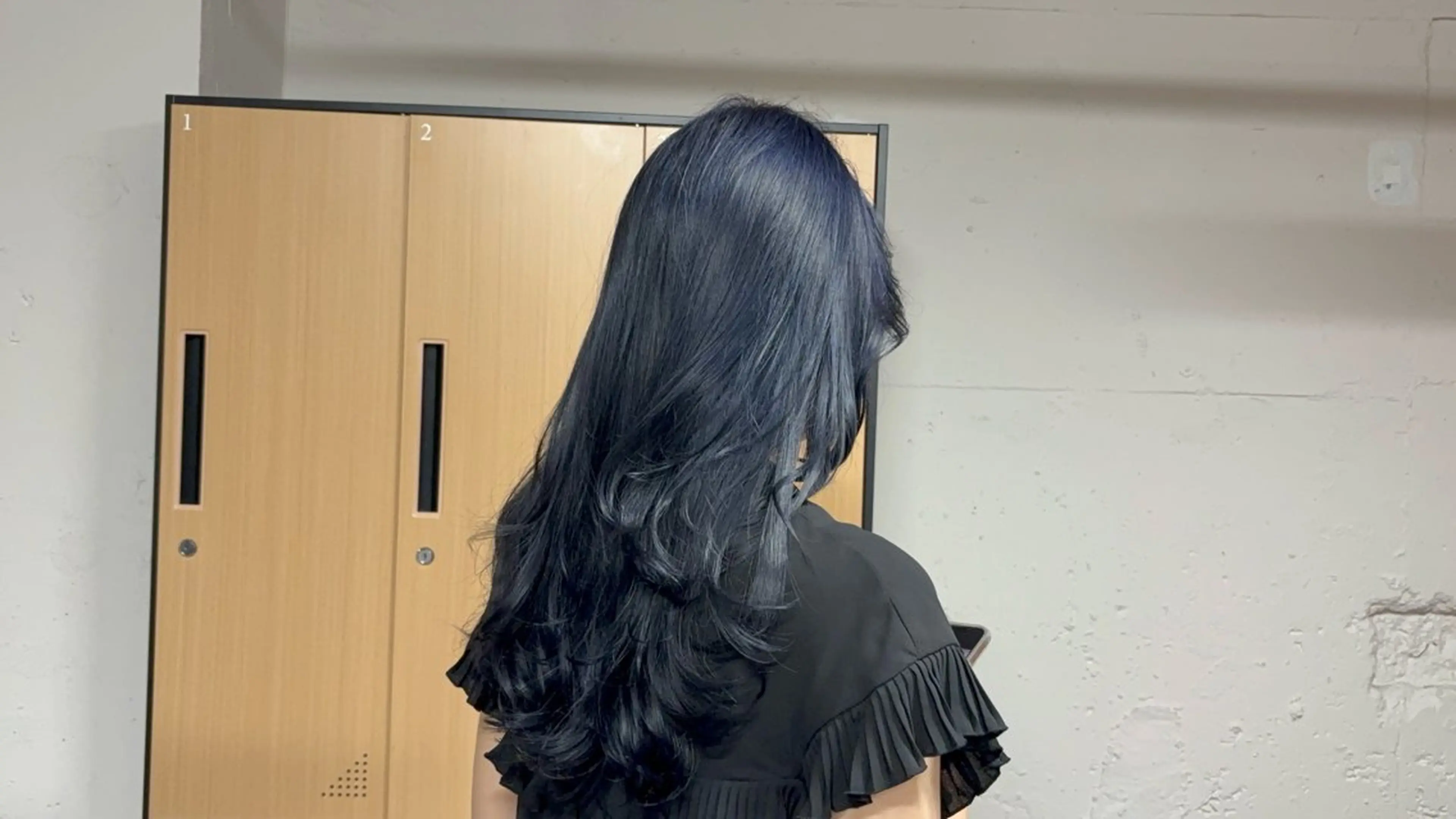 ロング ヘアカラー tokute 中野真咲🐺のヘアスタイル