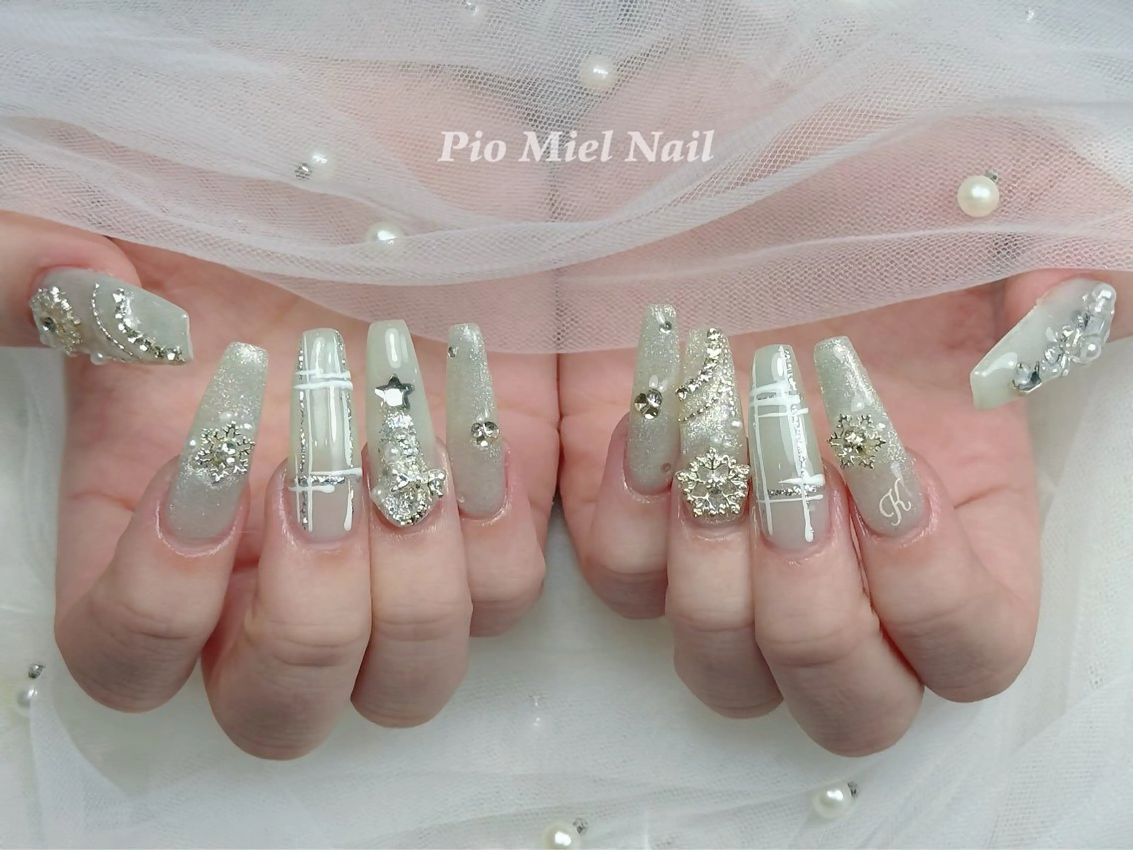 ネイル ハンドネイル Pio Mielのネイルデザイン