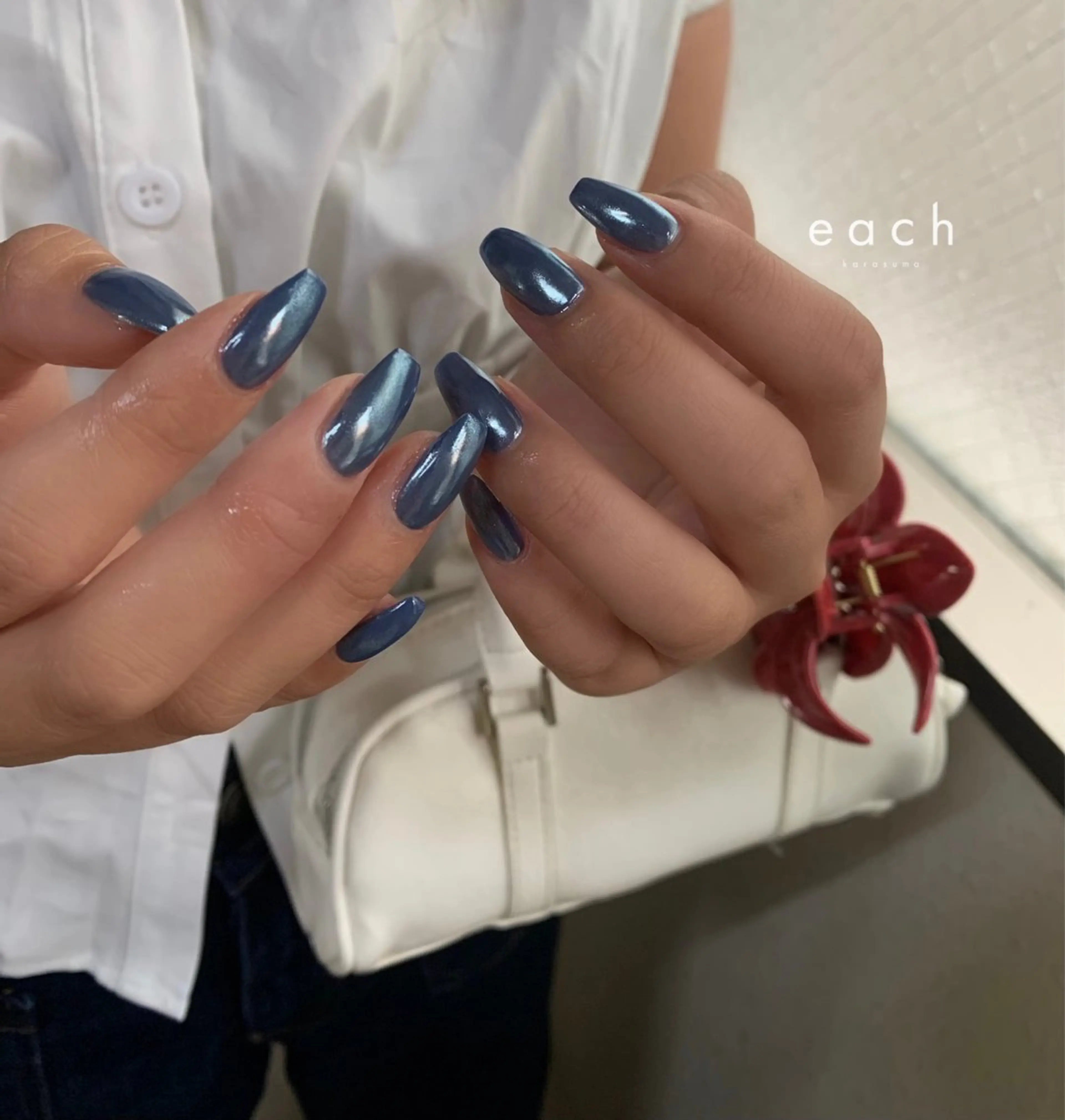 ネイル ミラーネイル ハンドネイル each Hibikiのネイルデザイン