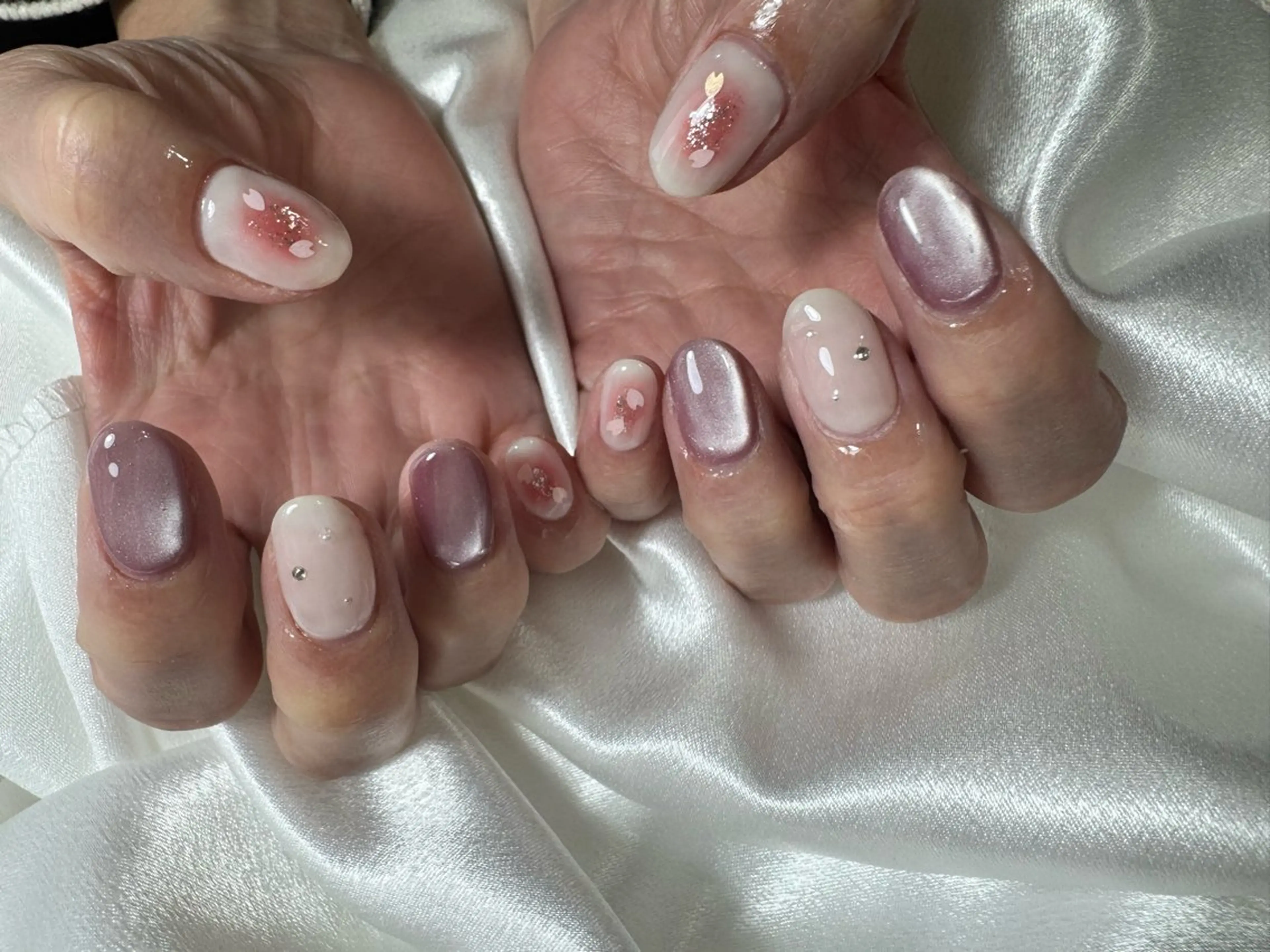 ネイル オーロラネイル 桜ネイル フラワーネイル フットネイル フレンチネイル ハンドネイル kikinail 溝の口のネイルデザイン