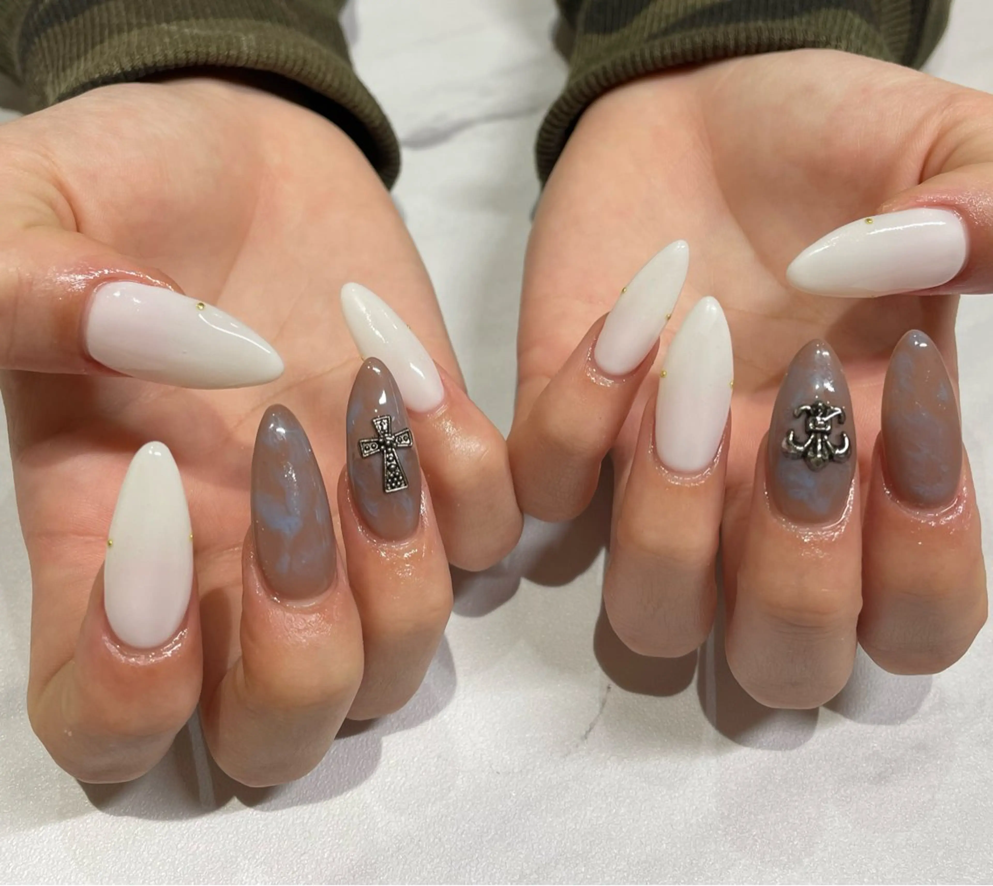 ネイル ayaka🫧大人 /シンプル/キレイめのネイルデザイン