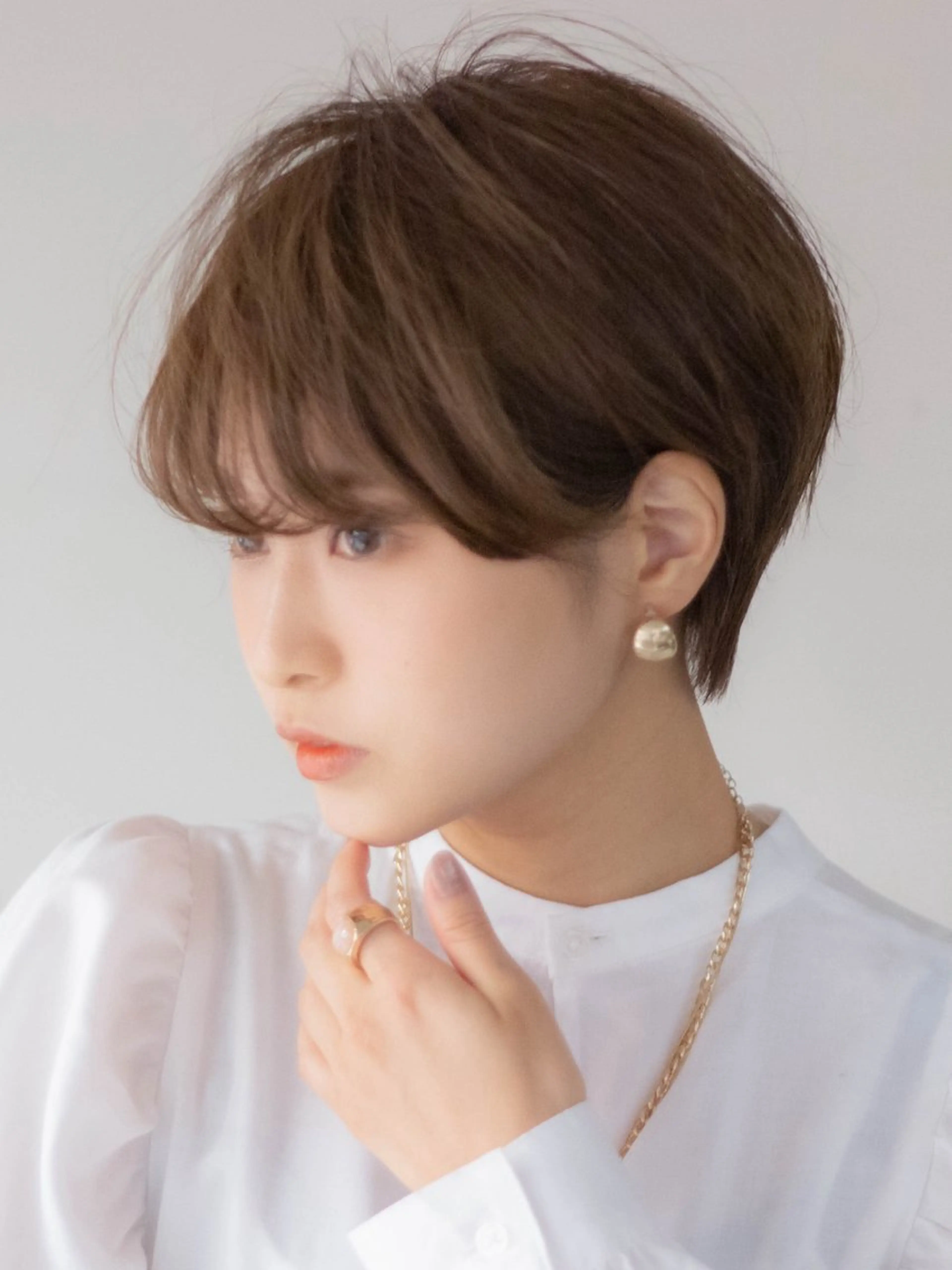 ショート カラー 白岩 君予のヘアスタイル