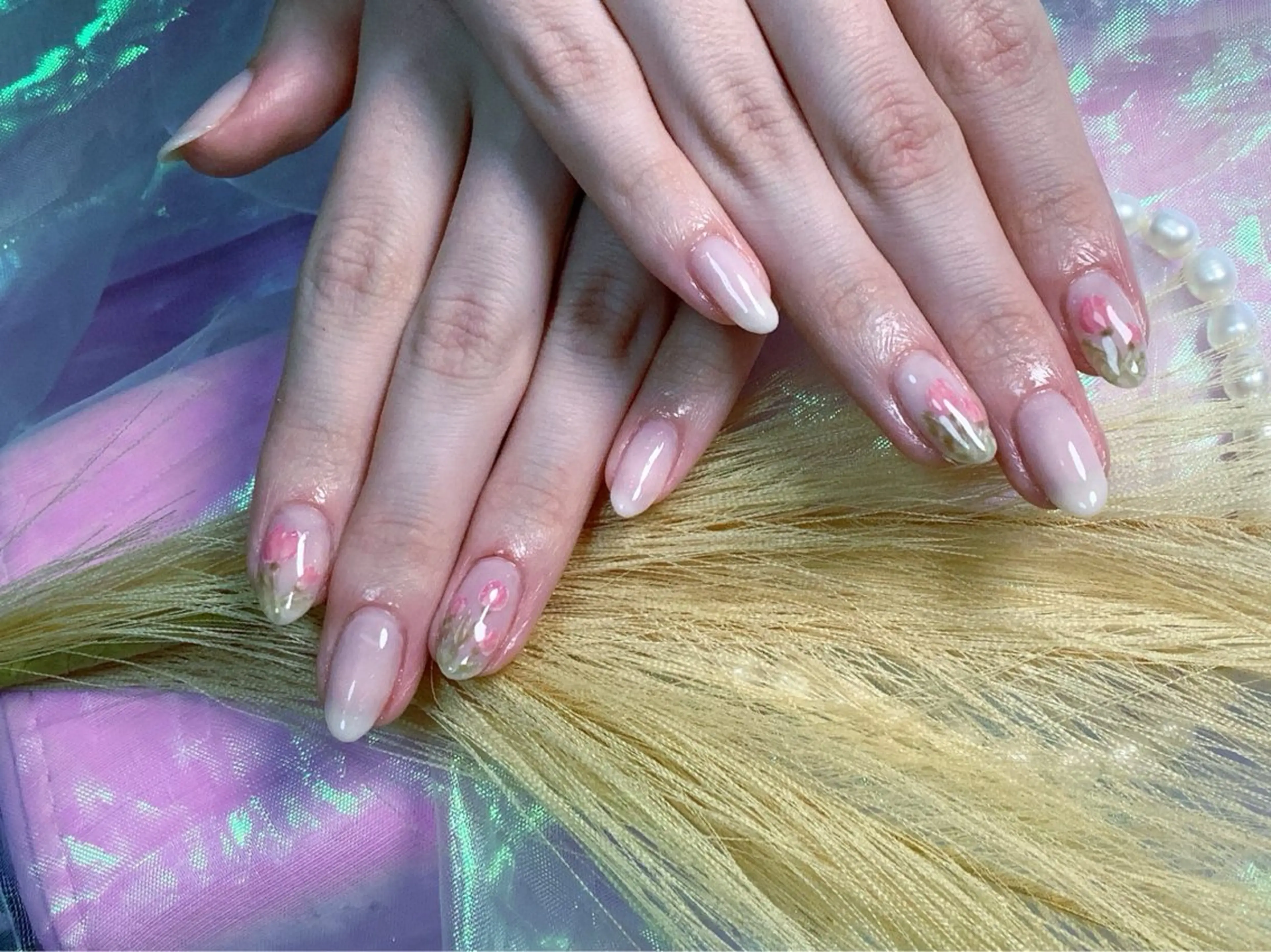 ネイル pink ladyサロン所属・べ にのネイルデザイン