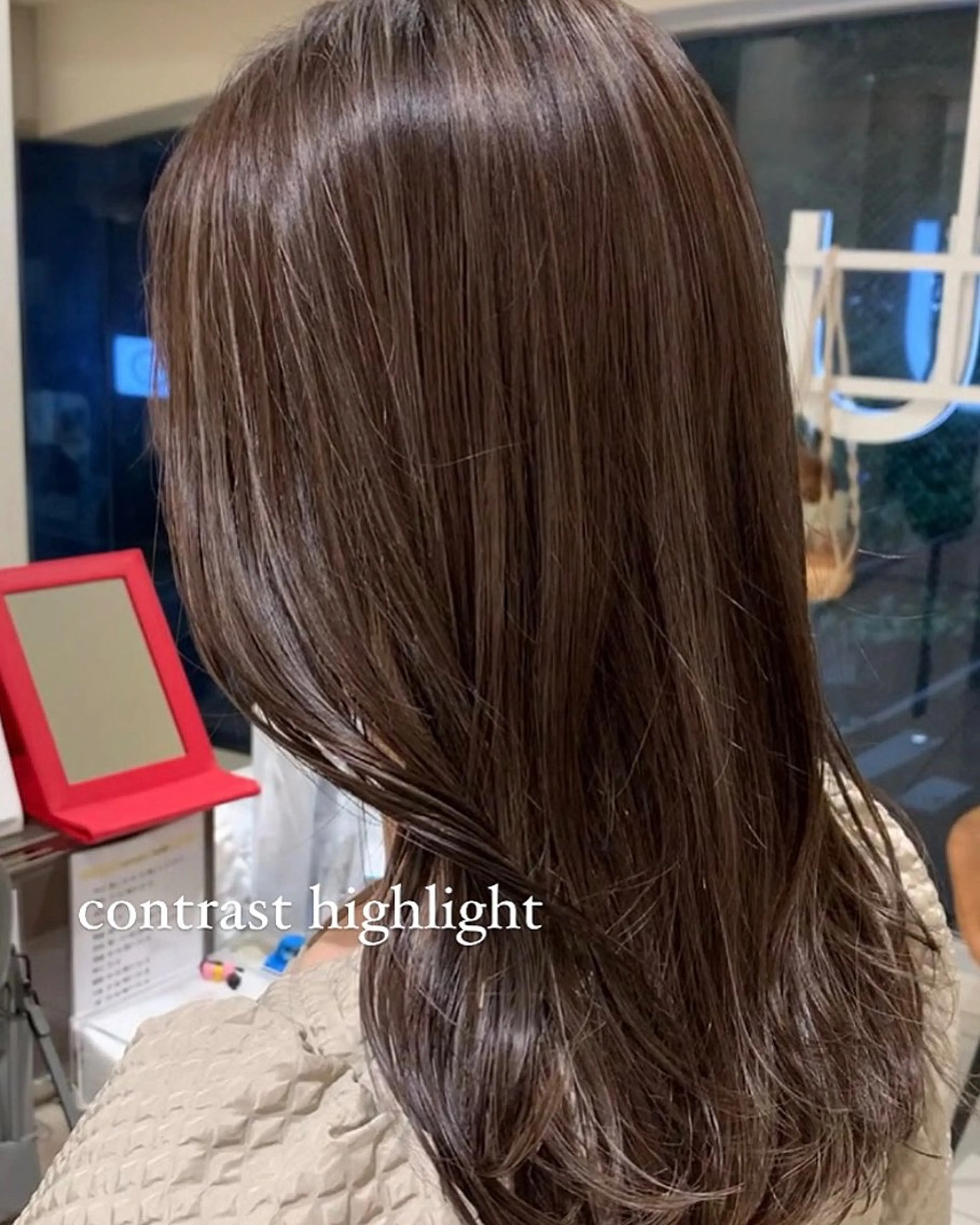 セミロング 赤みオフの透明感職人 /ケア重視の美髪施術のヘアスタイル