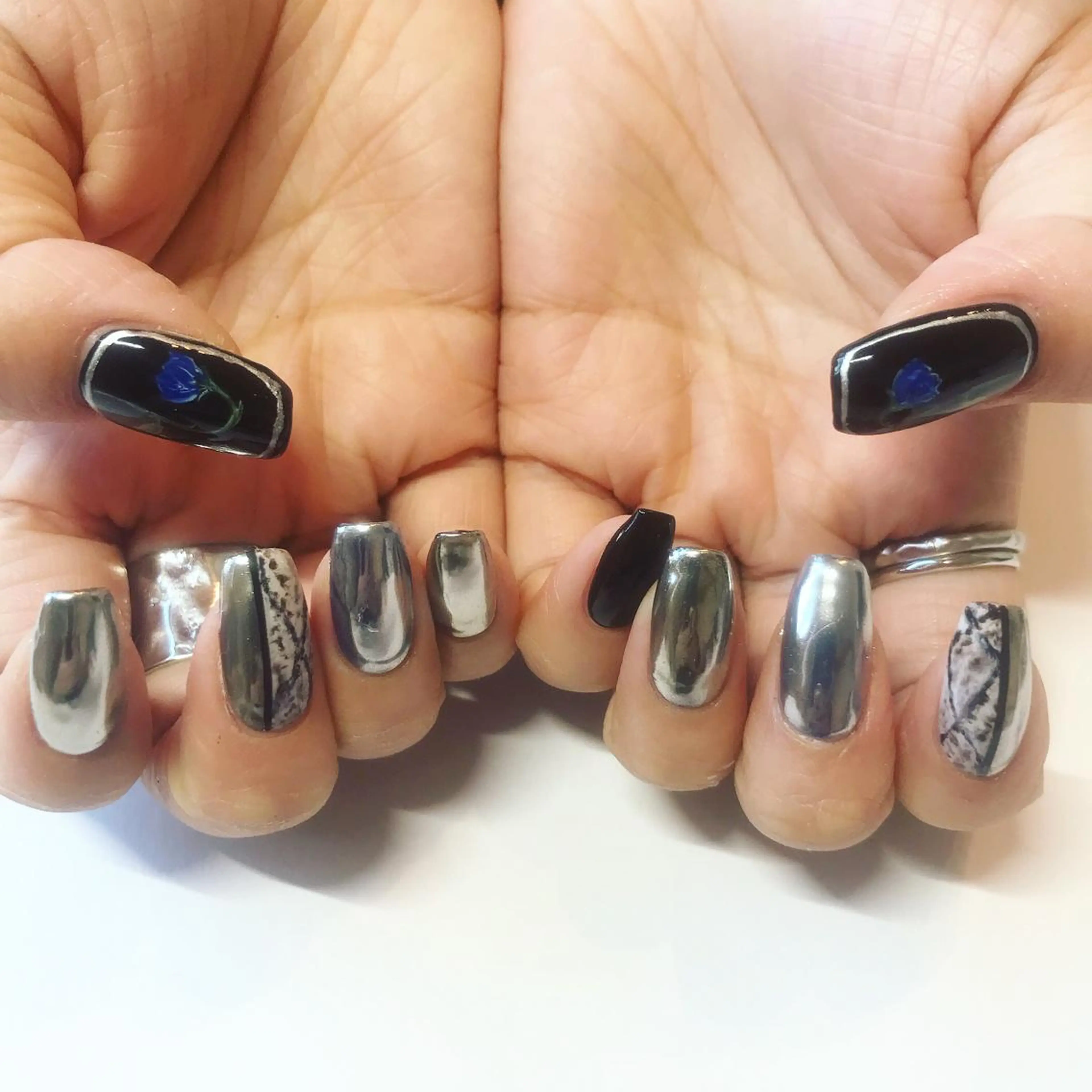 ネイル UrakoNail 《nail》のネイルデザイン