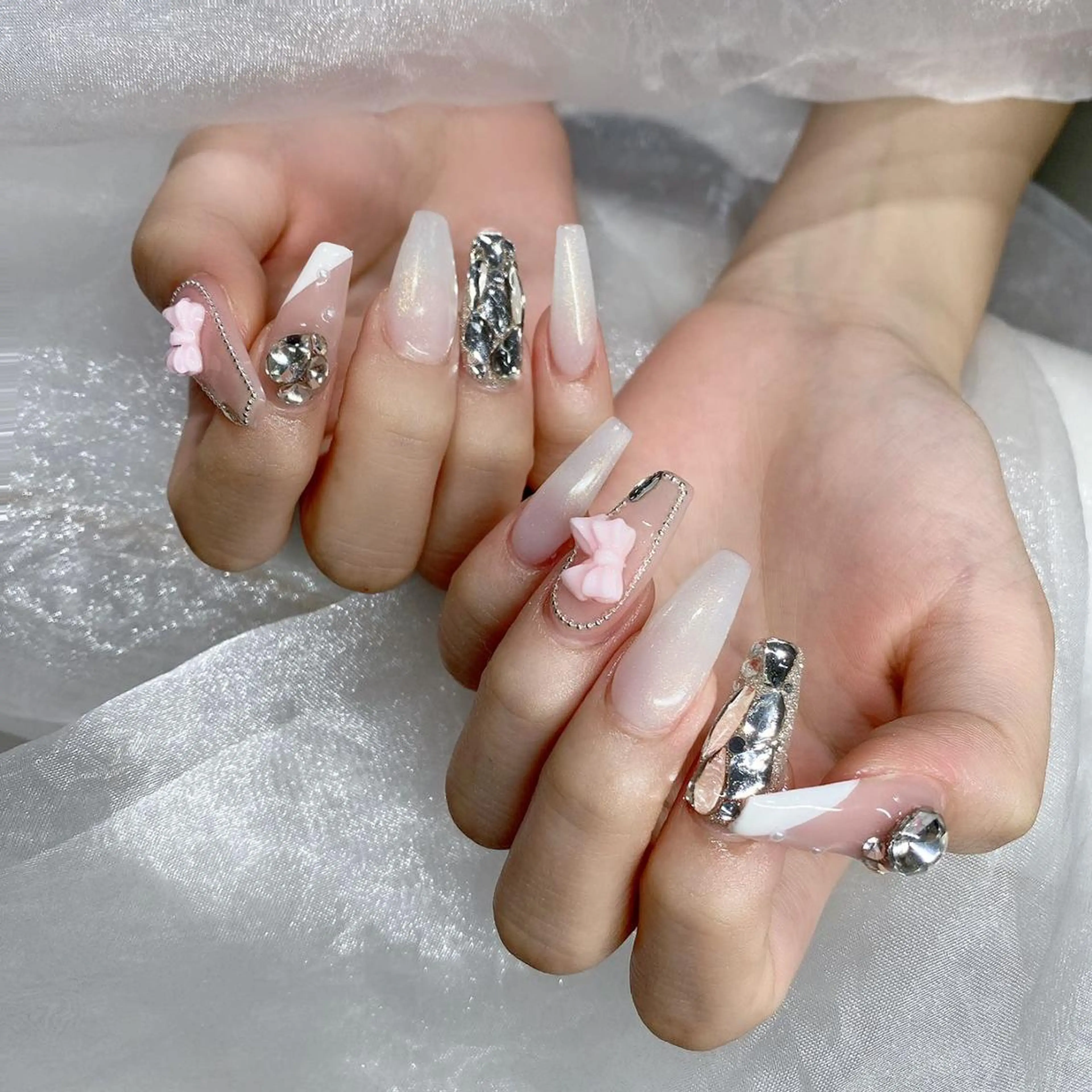 ネイル 長さ出し ネイルチップ Queen’s 歌舞伎町店のネイルデザイン