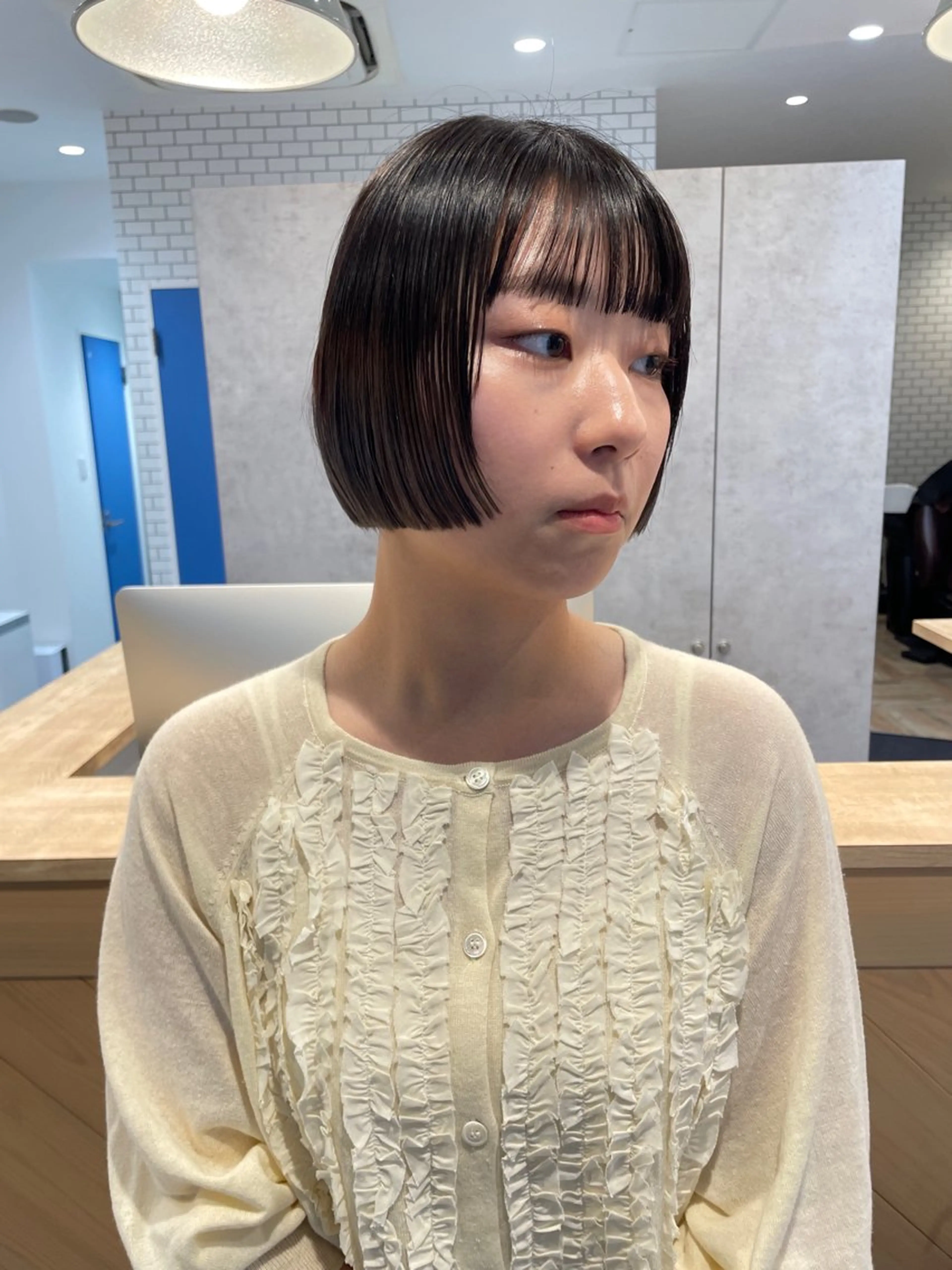 ショート ofF élua所属・🌵ボブ/切りっぱな し/ショート藤長芽生のヘアスタイル