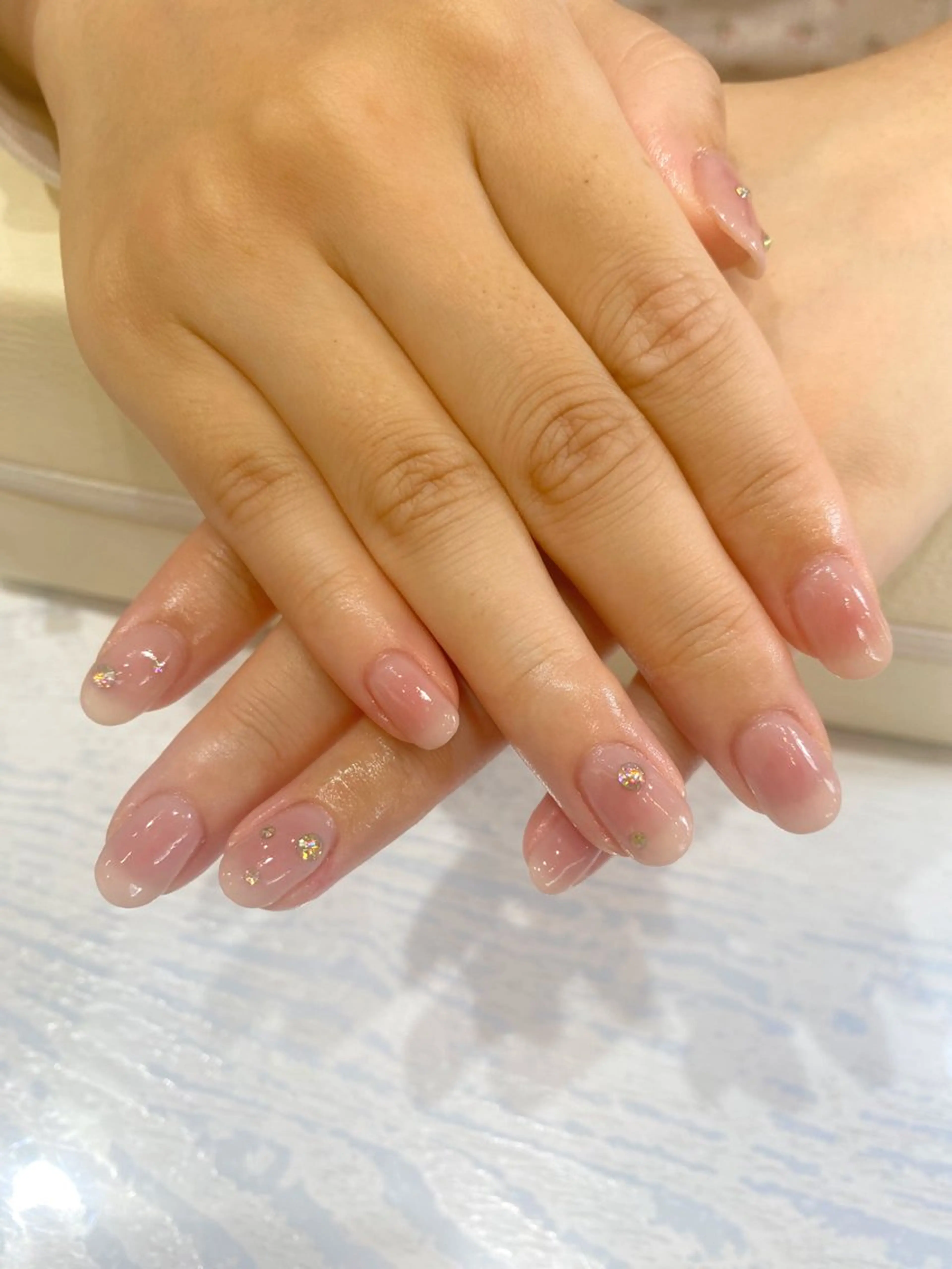 ネイル チークネイル Nest 岩崎のネイルデザイン