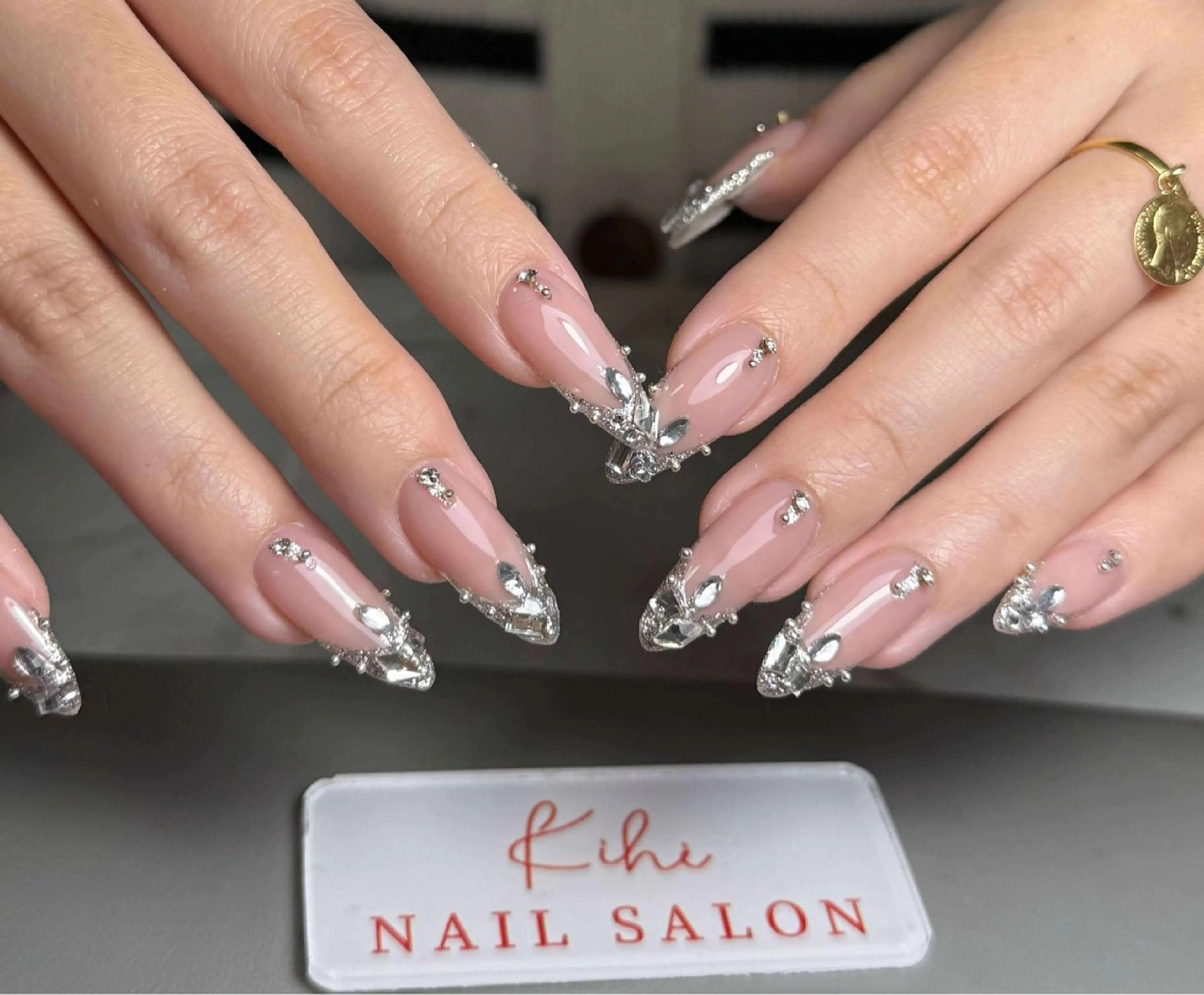 ネイル アートネイル フレンチネイル ジェルネイル グラデーション 韓国ネイル ハンドネイル 💕鈴木ユリ パラジェル/オフ無料のネイルデザイン