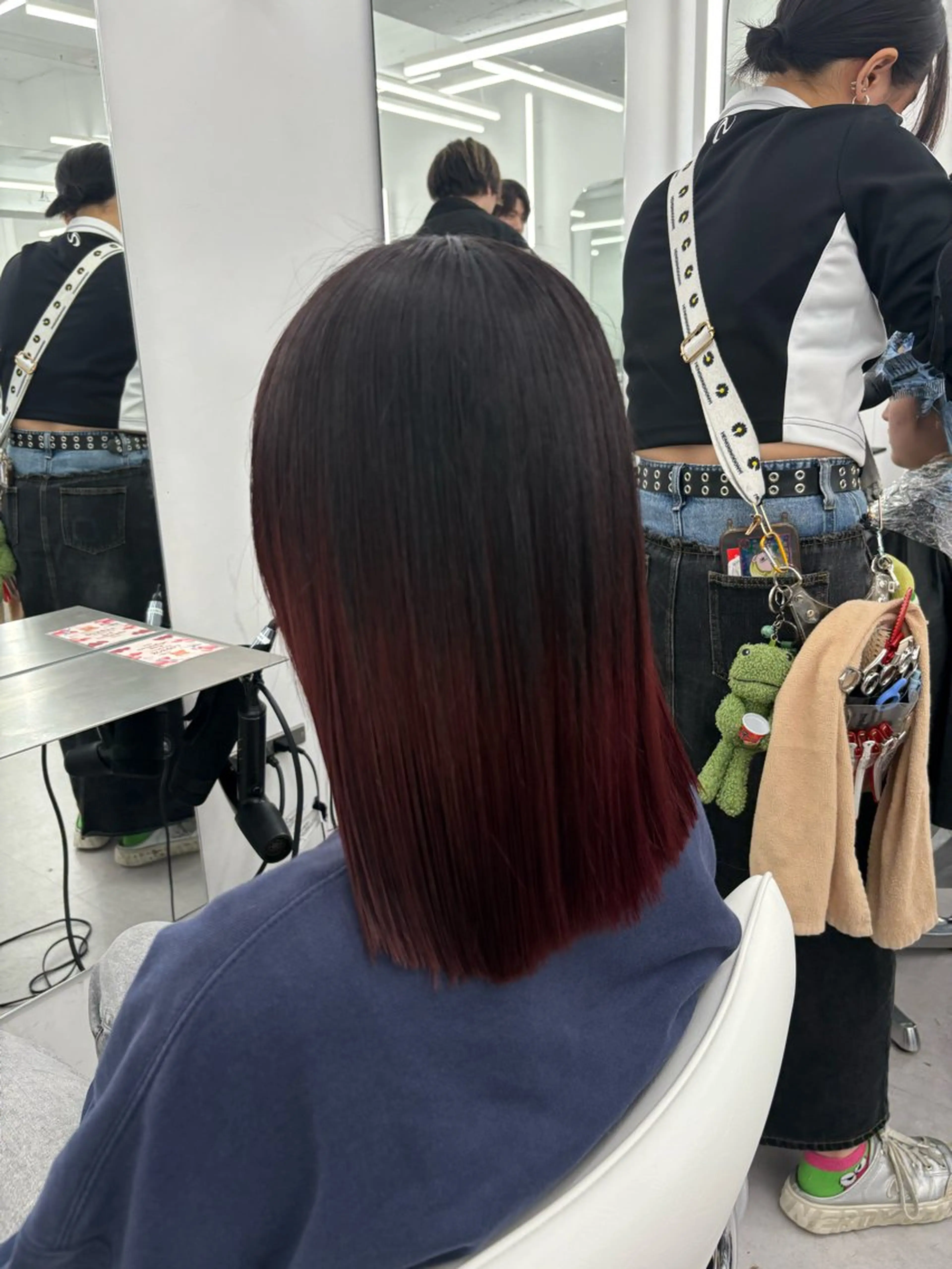 ミディアム 韓国ヘア/レイヤー/ 顔まわり足立遥奈のヘアスタイル