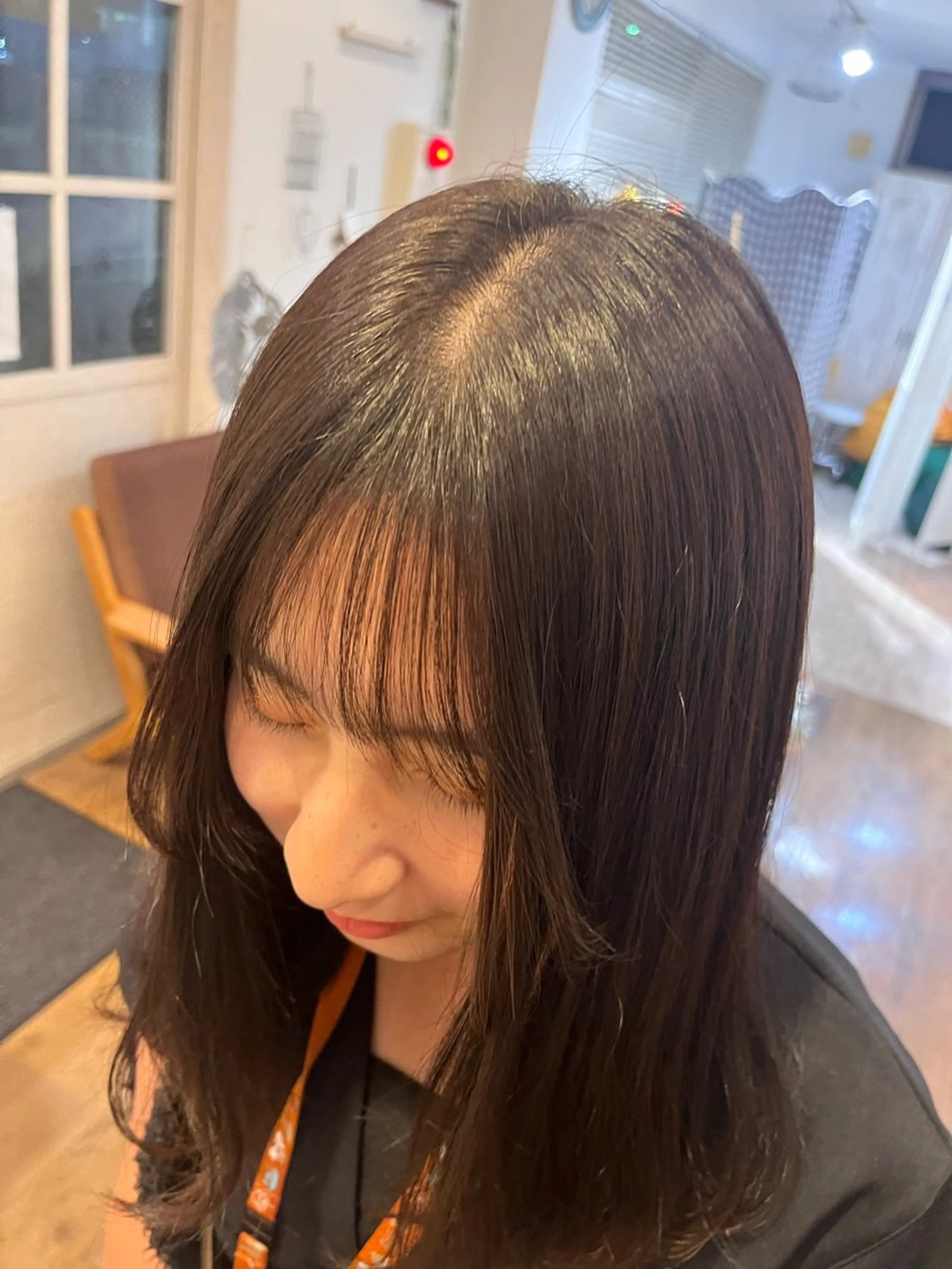 ミディアム シースルーバング 関根 菜帆のヘアスタイル