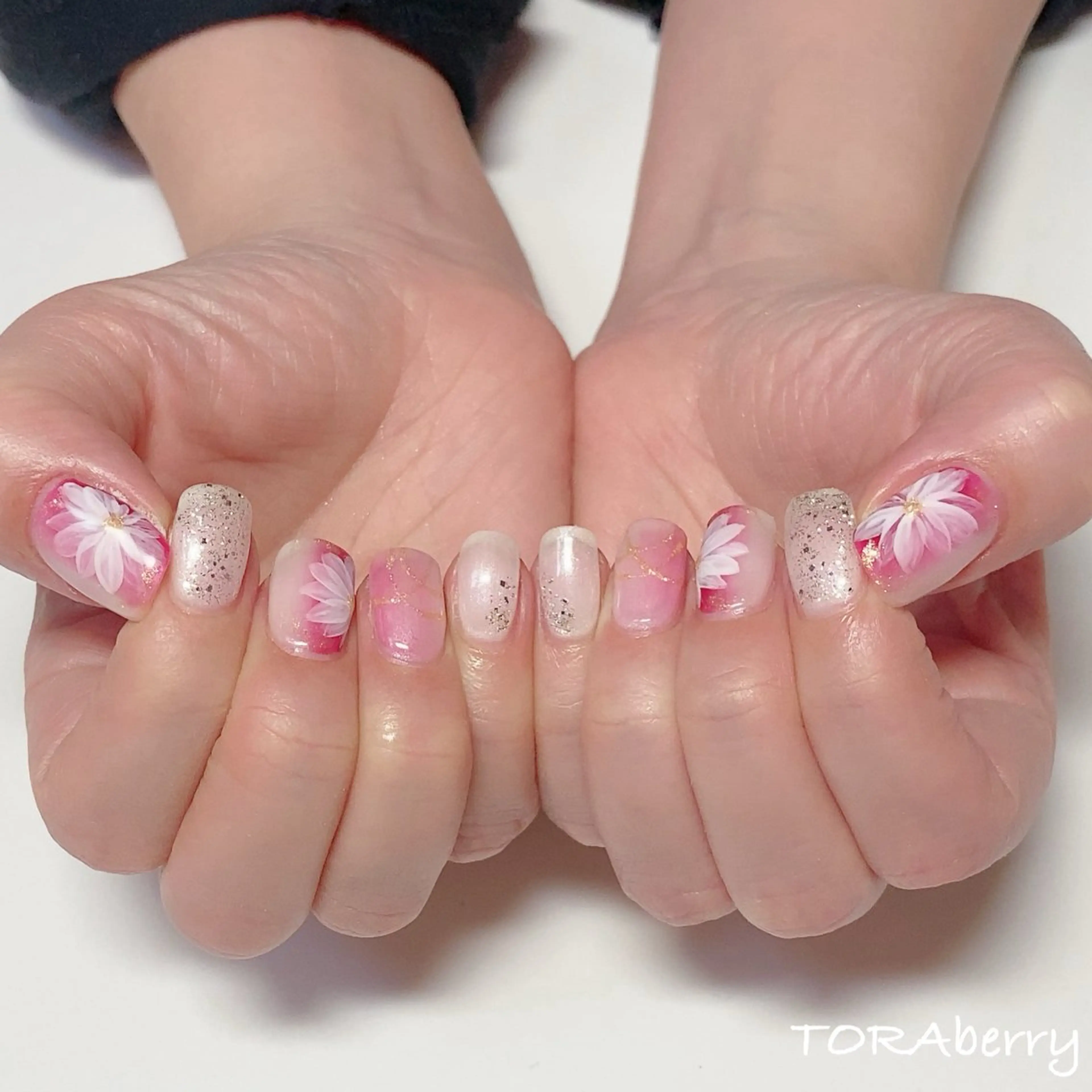 ネイル ハンドネイル ネイリスト なつみのネイルデザイン