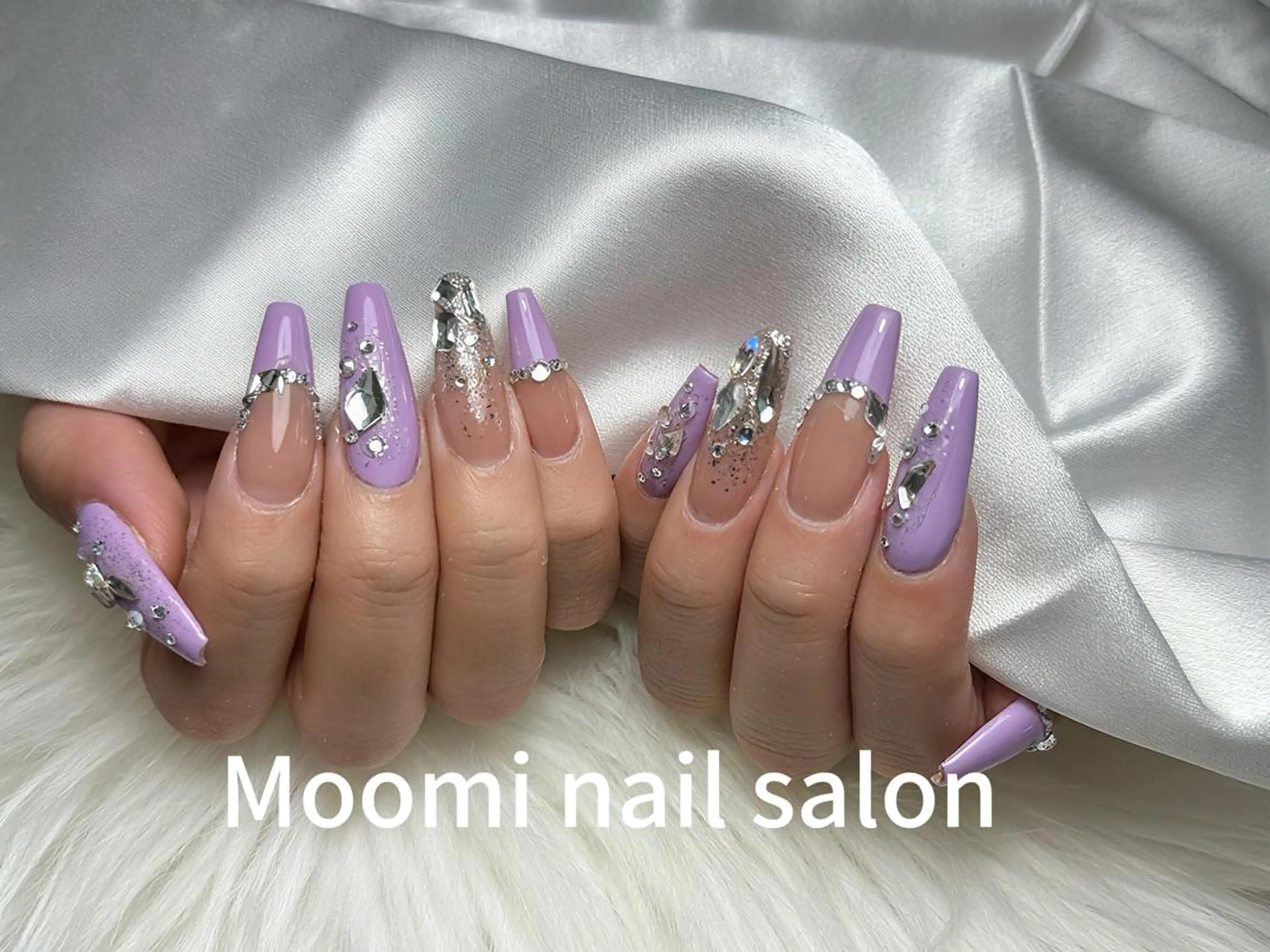 セミロング ハンドネイル Moomi nail salonのネイルデザイン