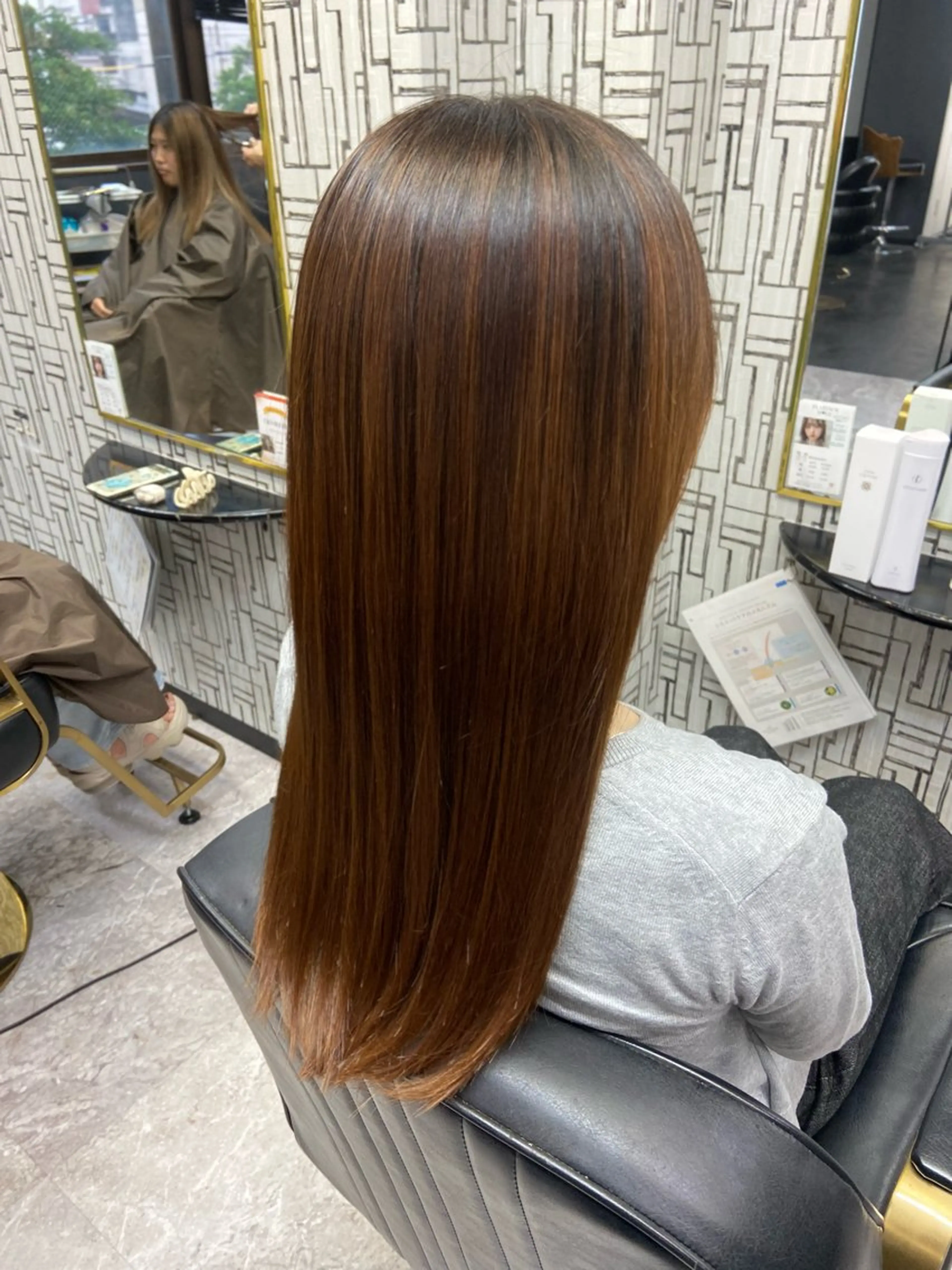 ロング 瀧下 唯のヘアスタイル