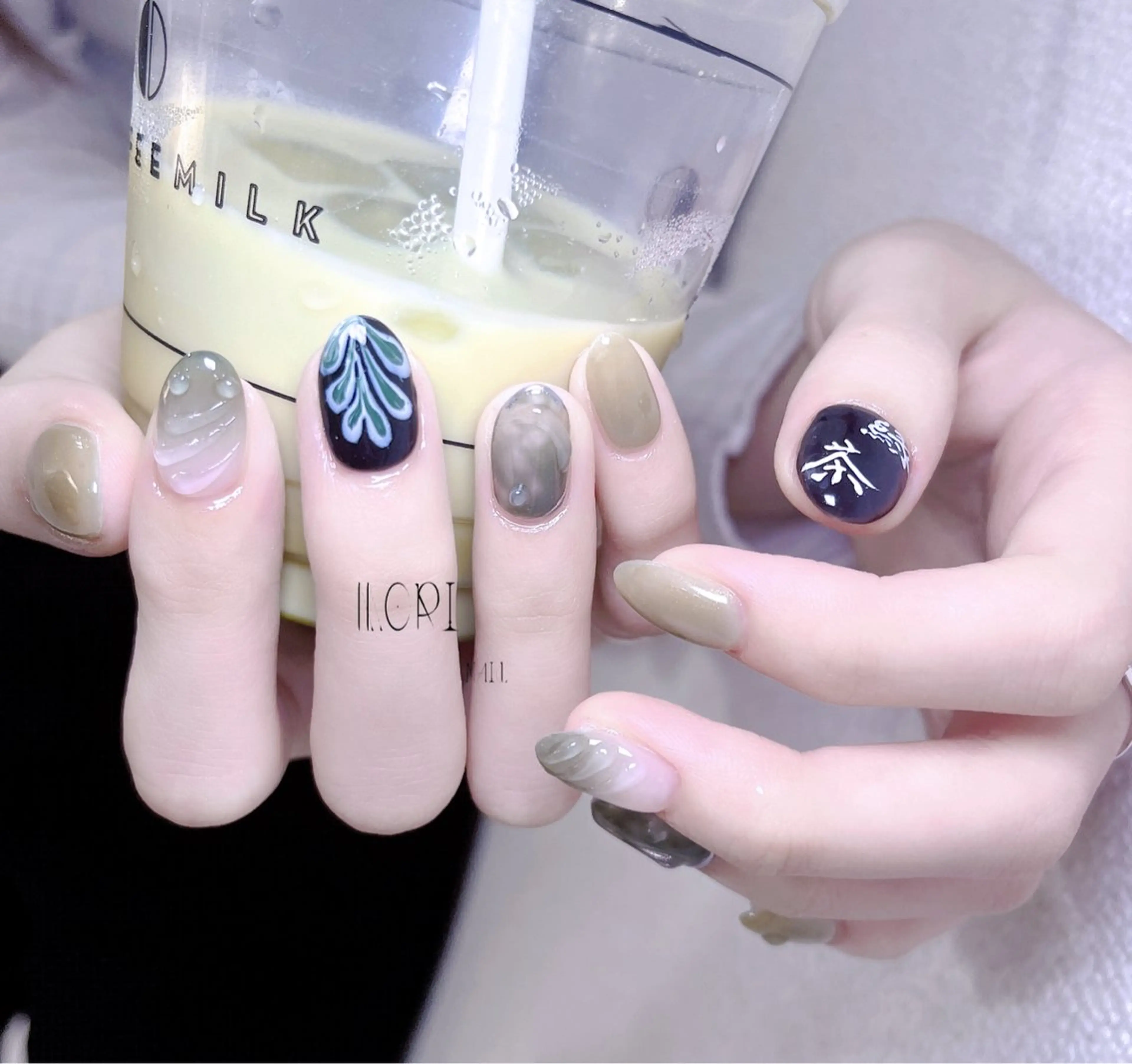 ネイル 森 ネイルサロンのネイルデザイン