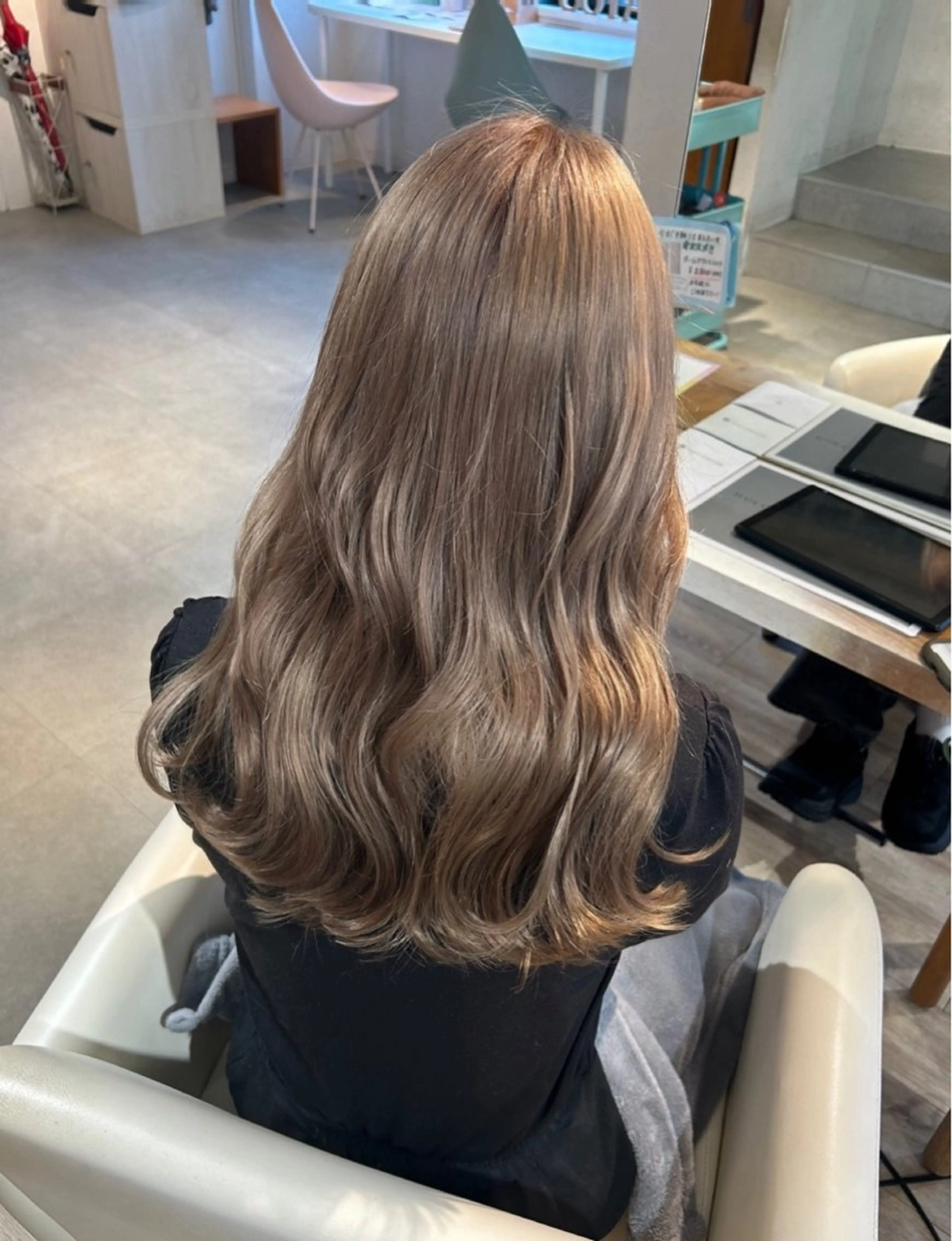 《🎀冬限定価格🎀》ケアフルブリーチ➕カラー☘️(⚠️ロング料金あり)の写真