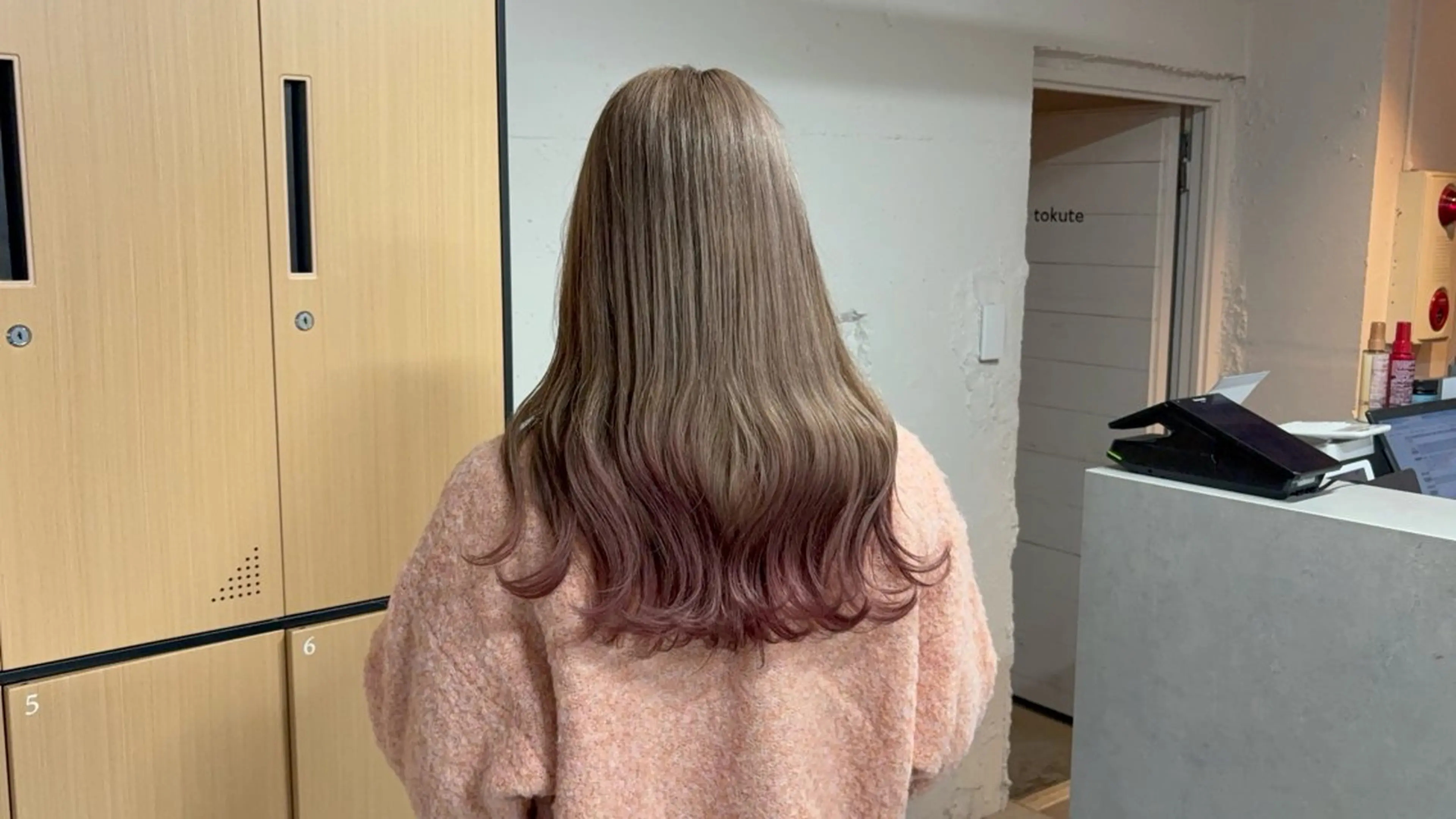 セミロング tokute 中野真咲🐺のヘアスタイル