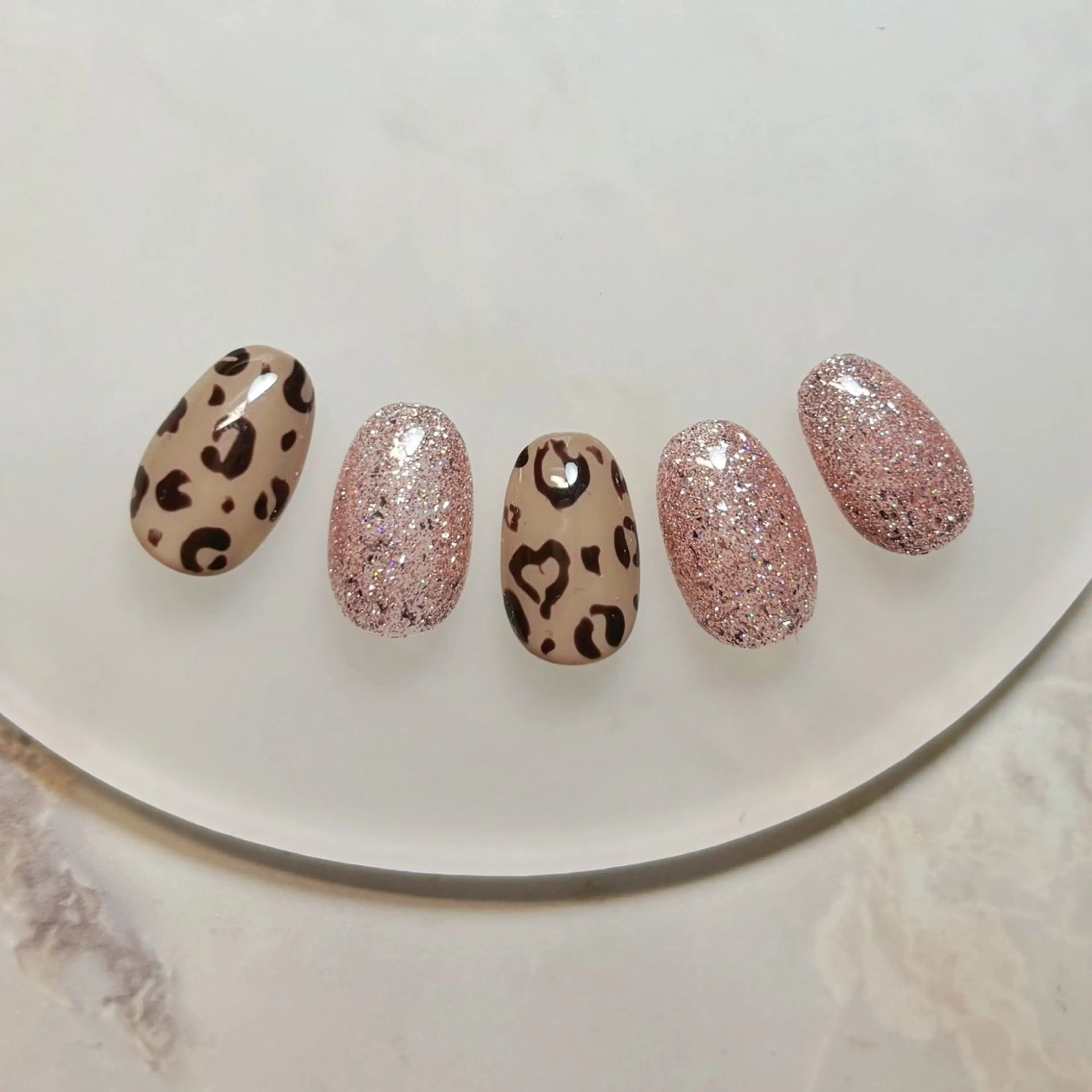 ショート ハンドネイル watanabe miyuuのネイルデザイン