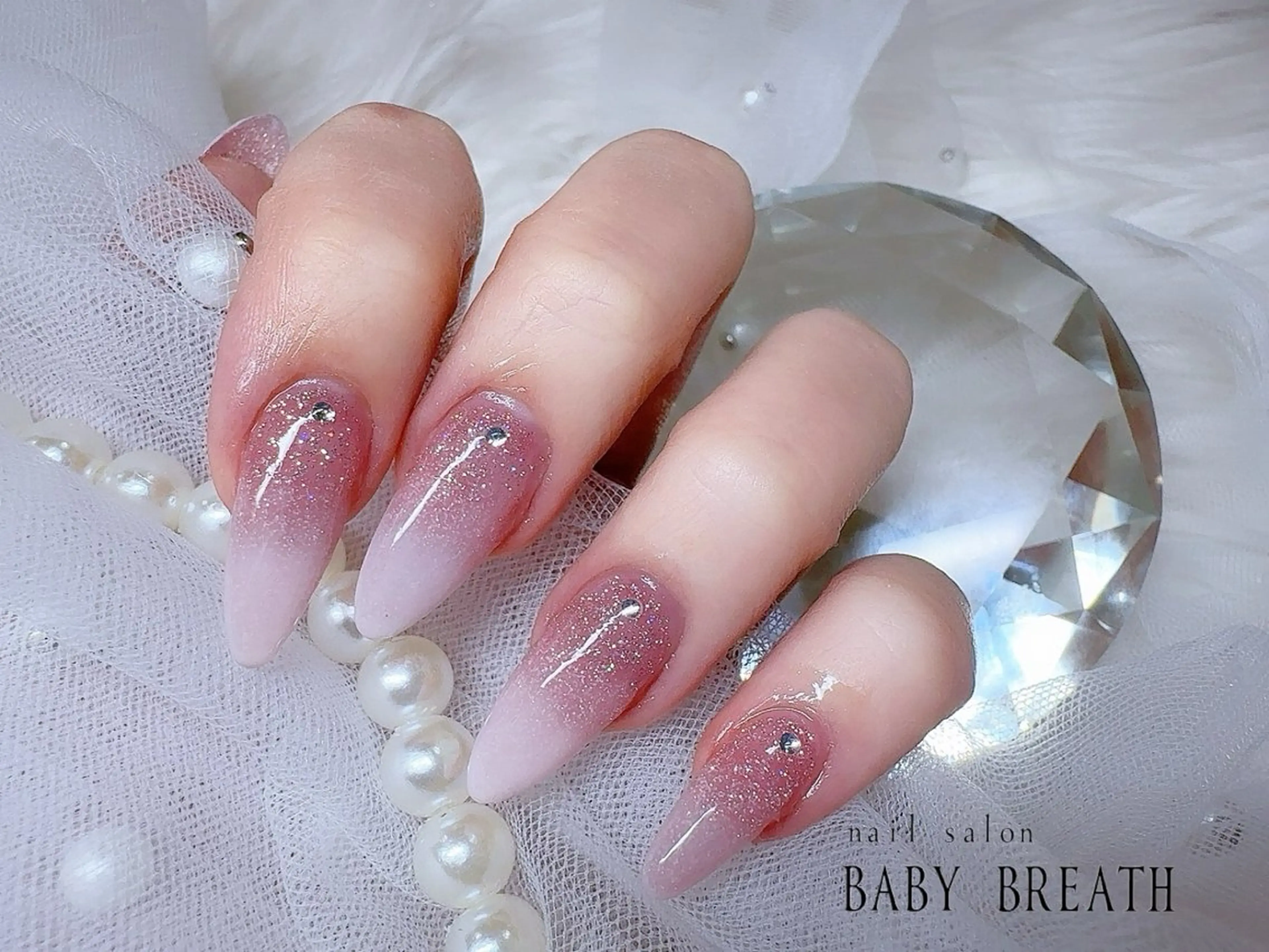 ネイル アートネイル フラッシュネイル フットネイル グラデーション ラメ(グリッター) ハンドネイル BABY  BREATH所属・y natsumiのネイルデザイン