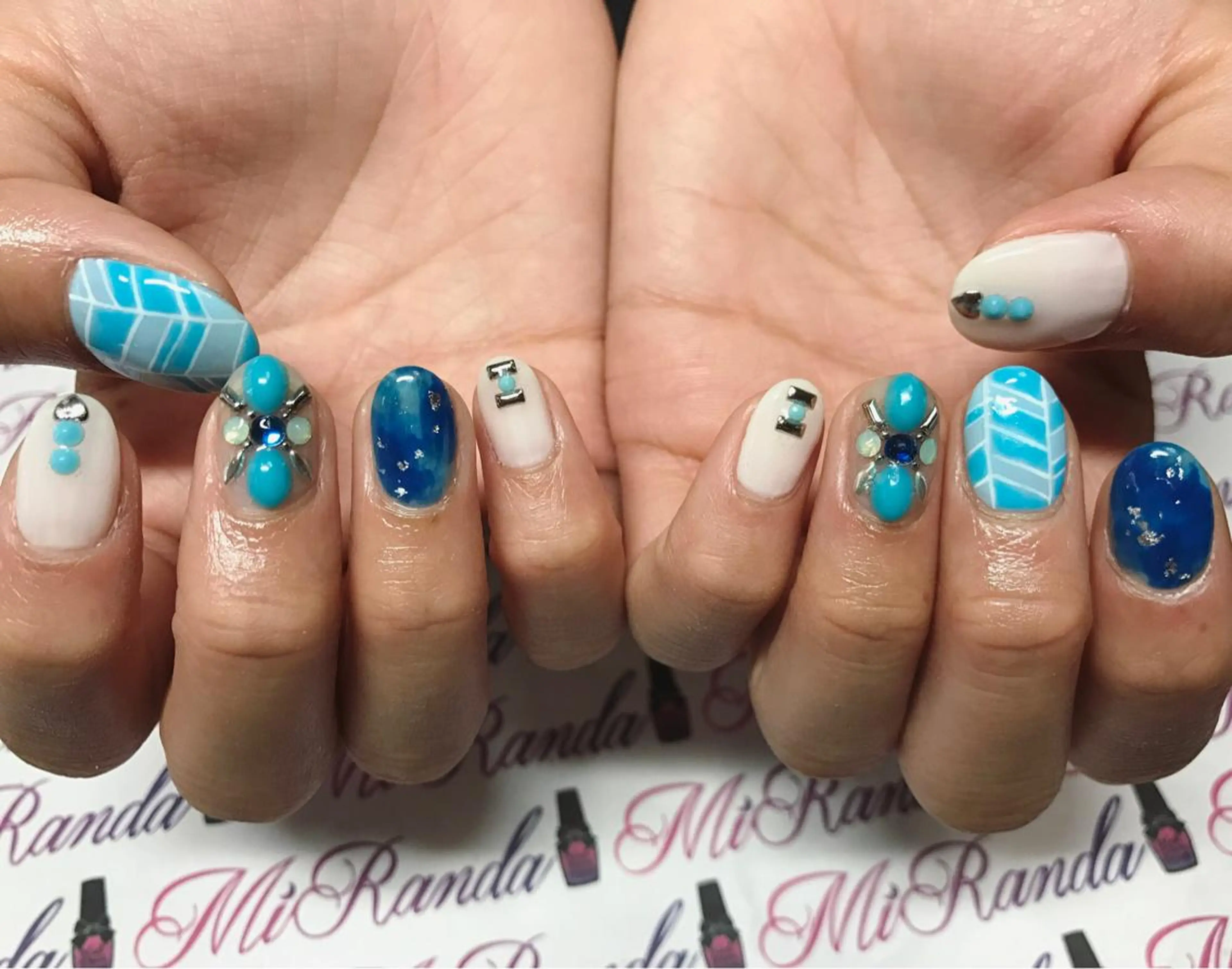 ネイル MiRanda Nail所属・MiRanda 保坂 舞のネイルデザイン
