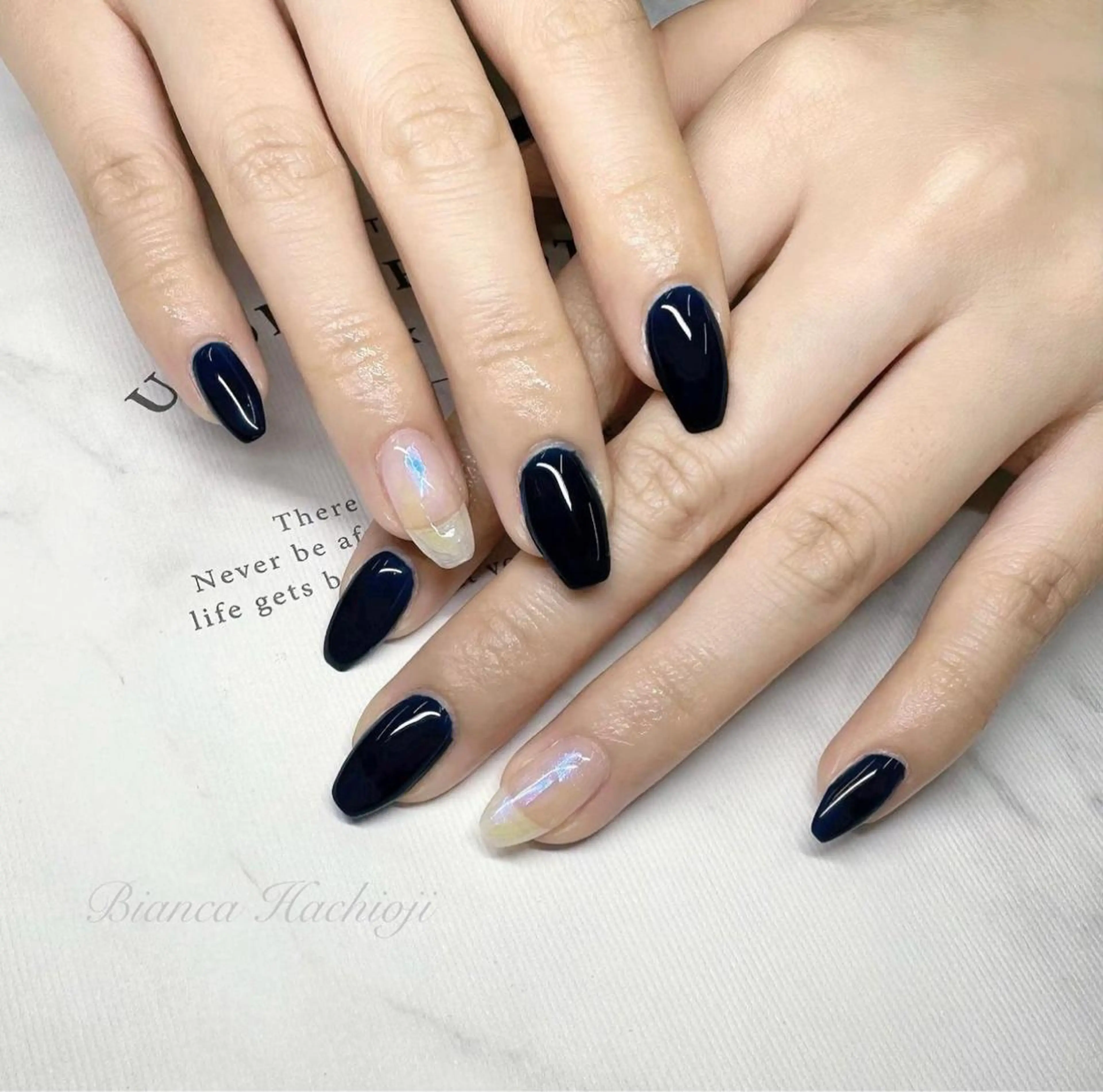 ネイル ハンドネイル Bianca🦋 AIRAのネイルデザイン