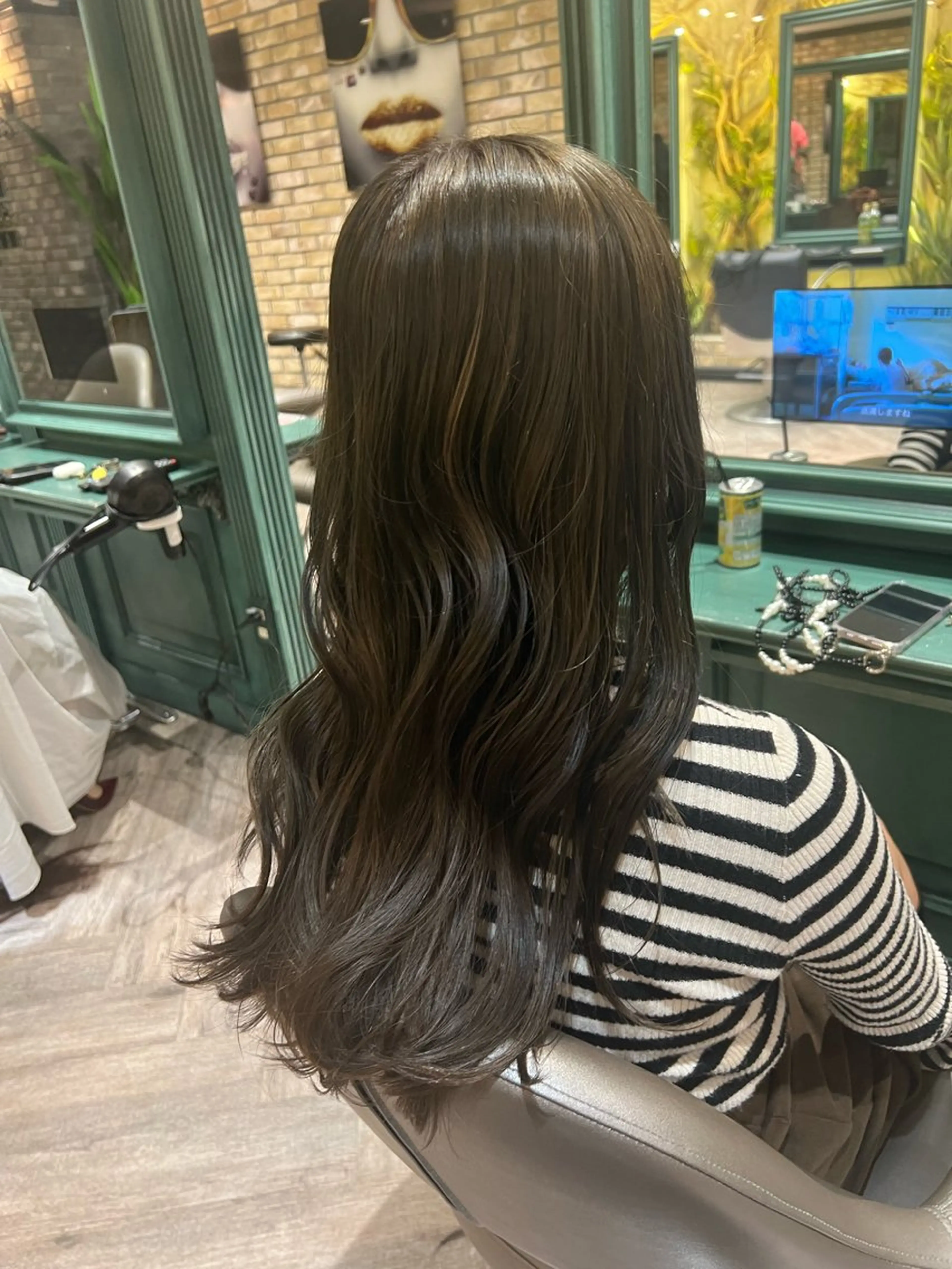 ミディアム カット ヘアカラー LOG武蔵新城所属・口コミ見てください! ⭐️メンズカット大成のヘアスタイル