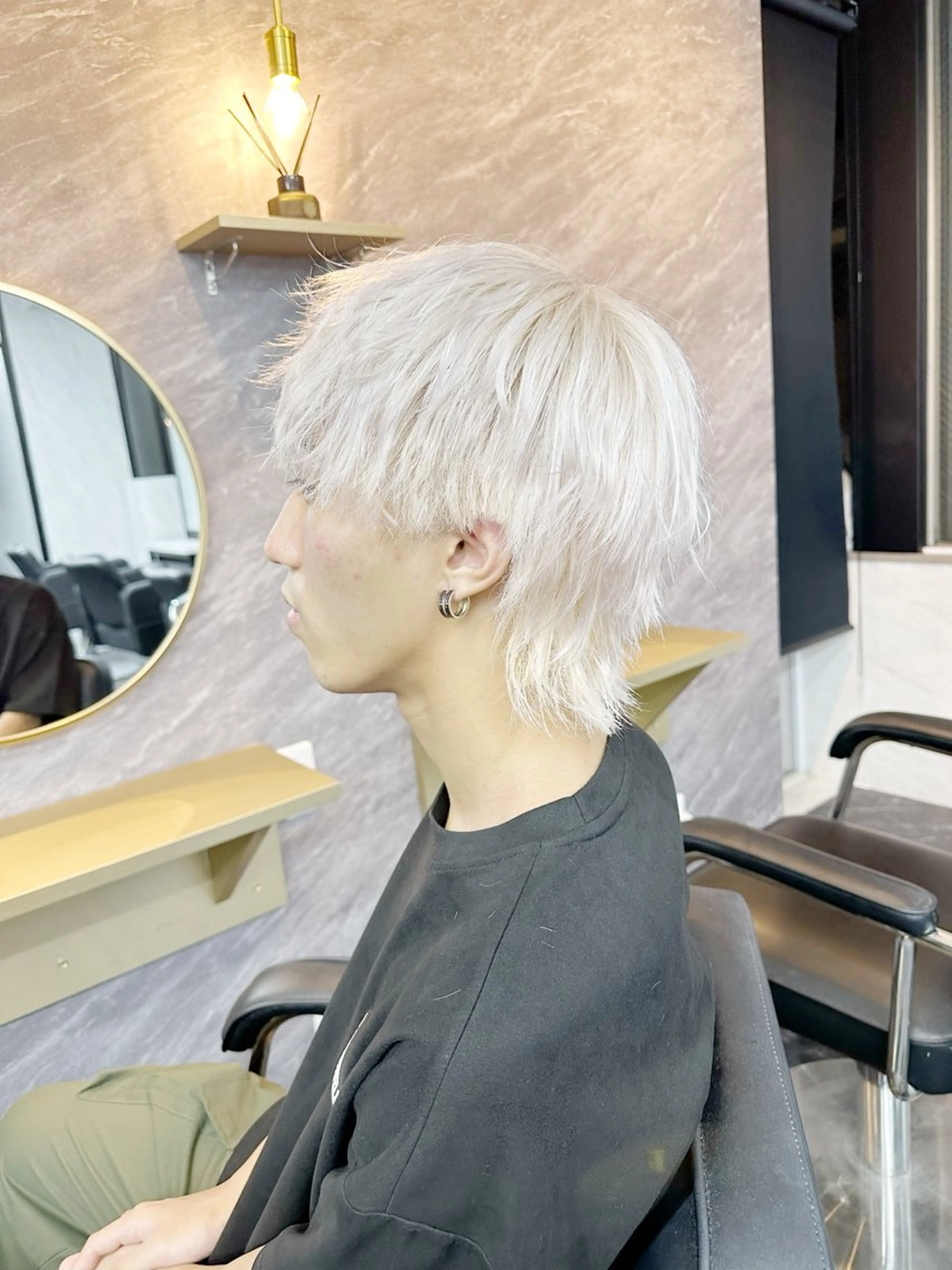 ミディアム カラー メンズ メンズハイトーン ハイトーンカラー ヘアカラー トリートメント ミルボンAujua認定サロン Ria  OSAKA 梅田所属・メンズ特化 Ryuのヘアスタイル