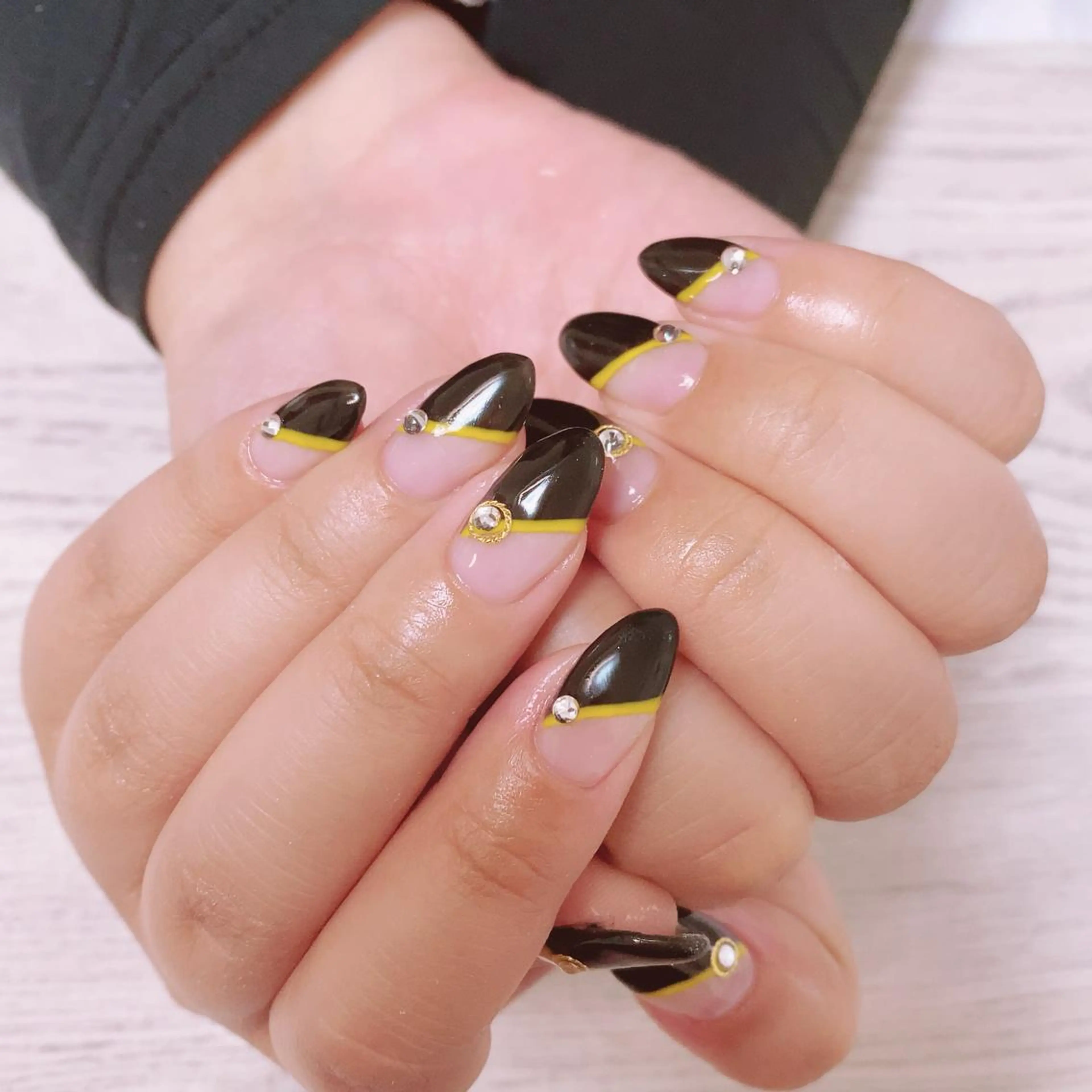 ネイル フレンチネイル C. NAILSのネイルデザイン