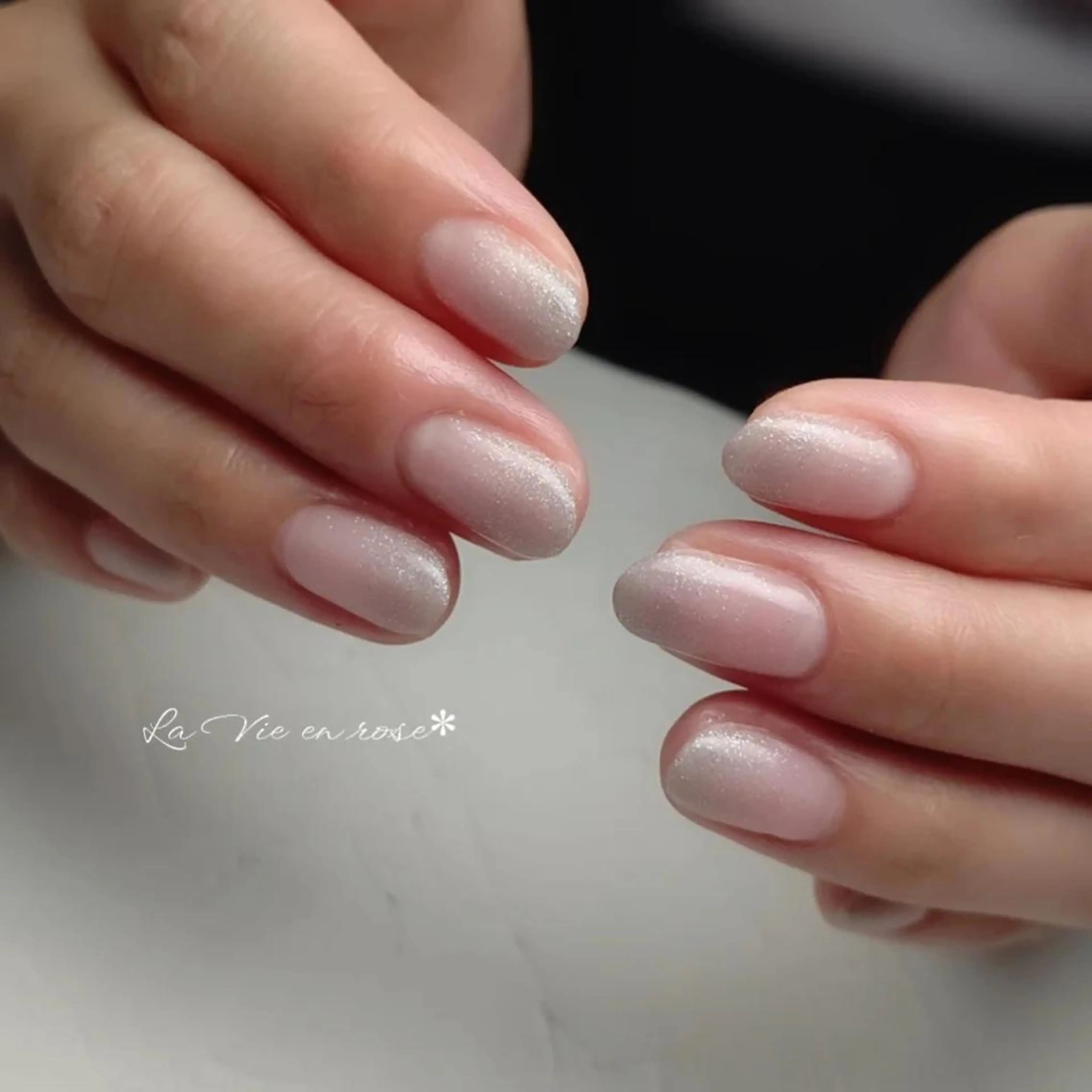 ネイル グラデーション ラヴィアン ローズのネイルデザイン