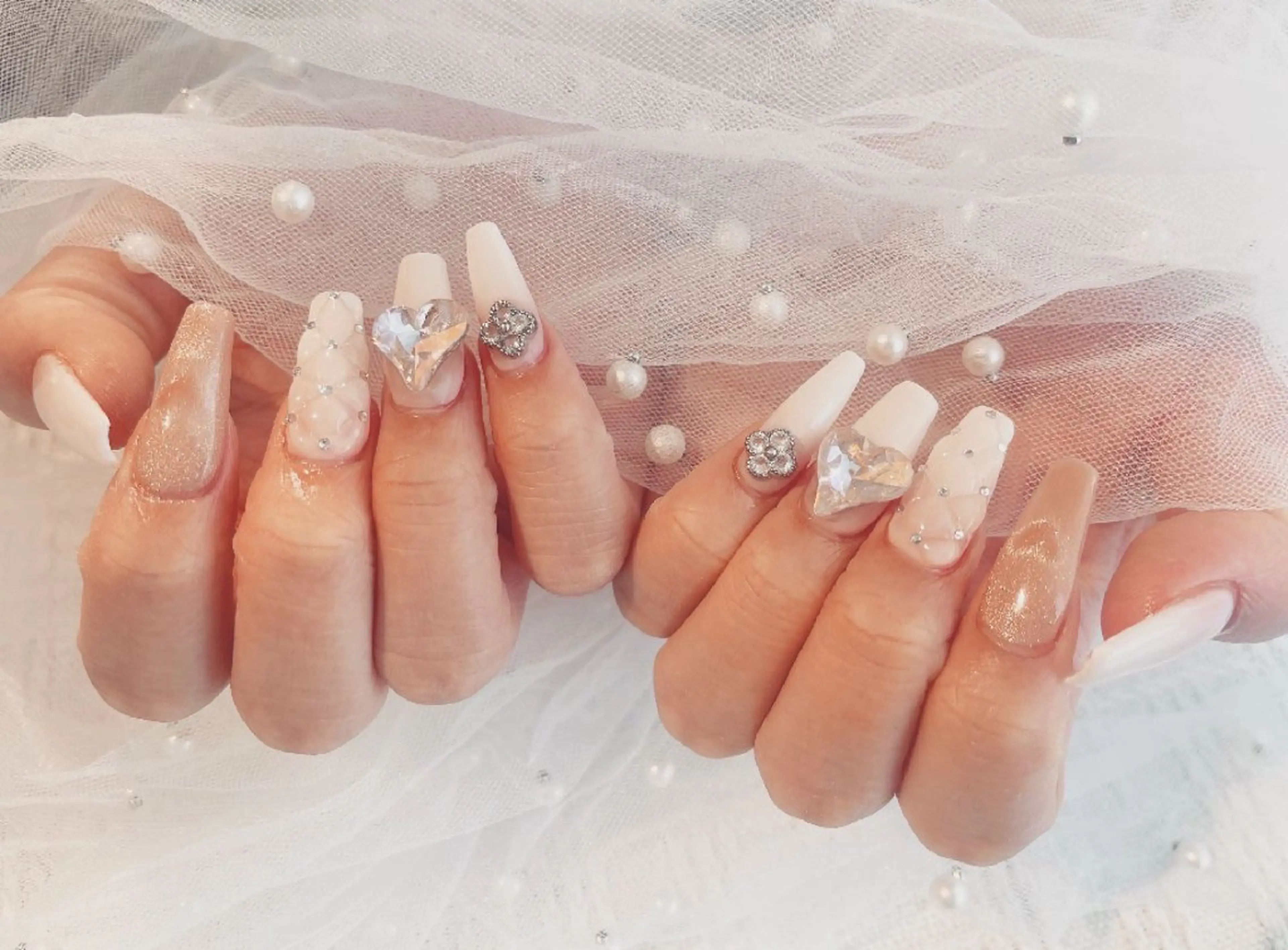 セミロング ninabeauty 新宿のネイルデザイン