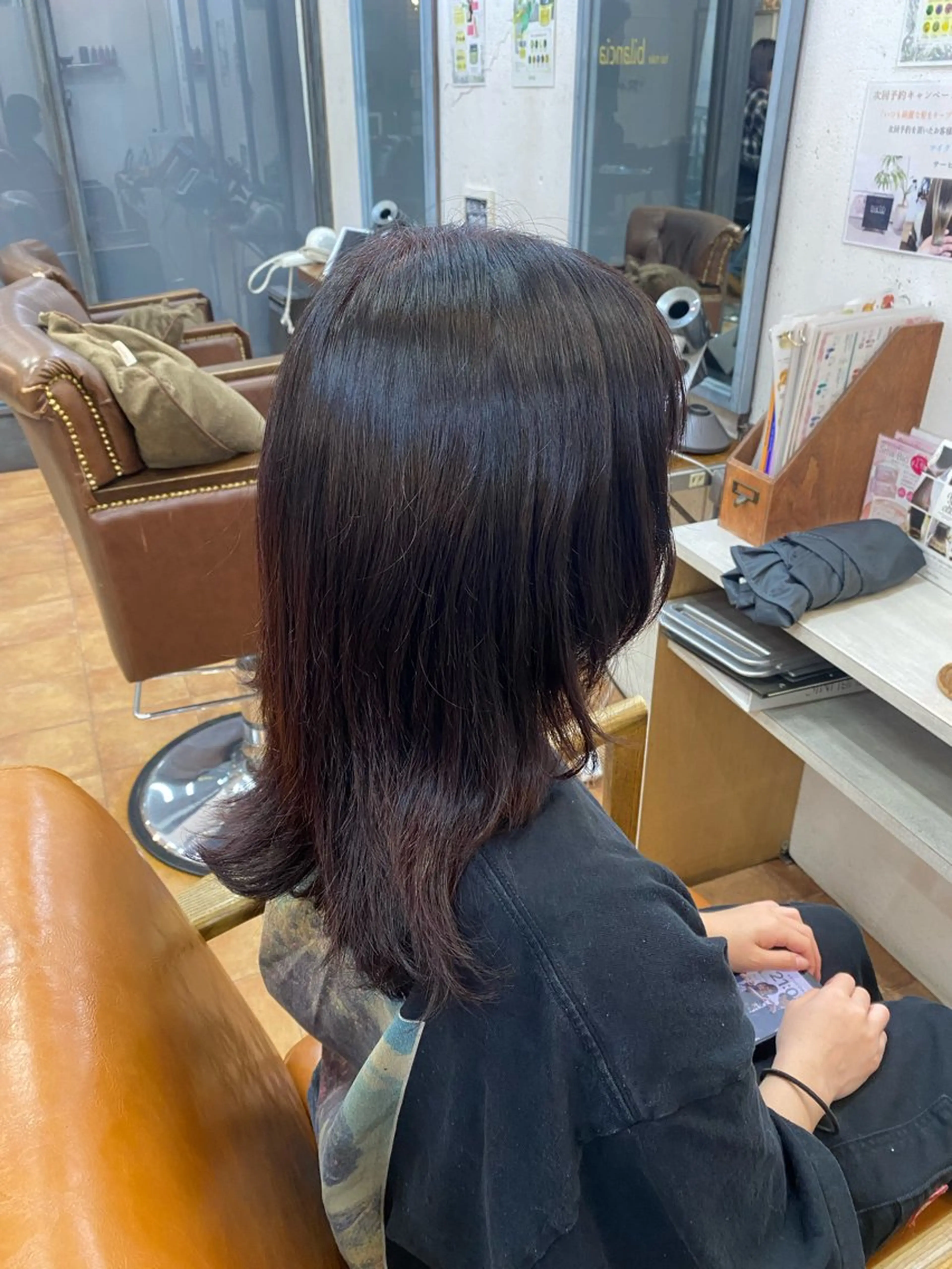 セミロング カラー パーマ ヘアアレンジ 金子 明日香のヘアスタイル
