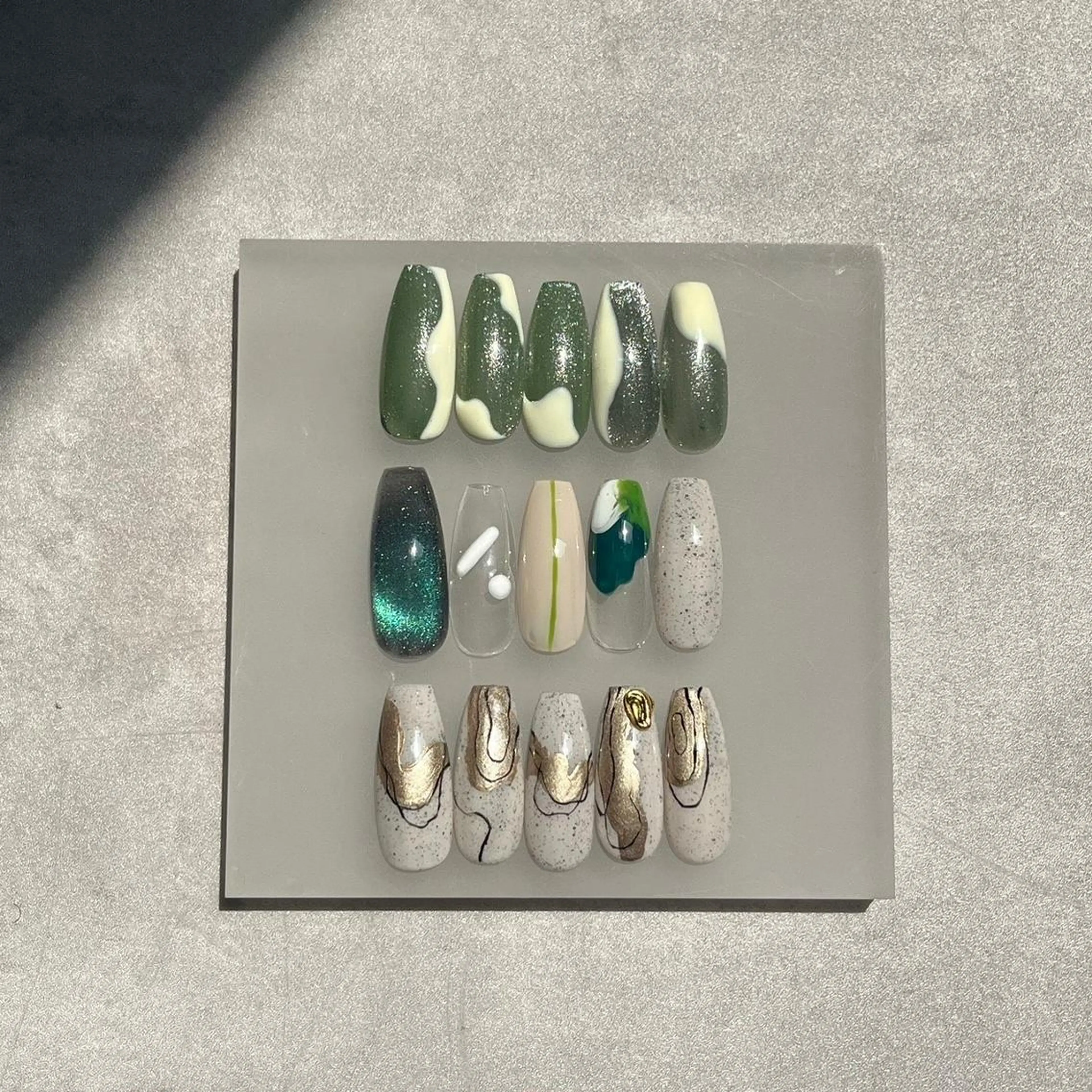 ネイル maimai　W 【放出店】のネイルデザイン